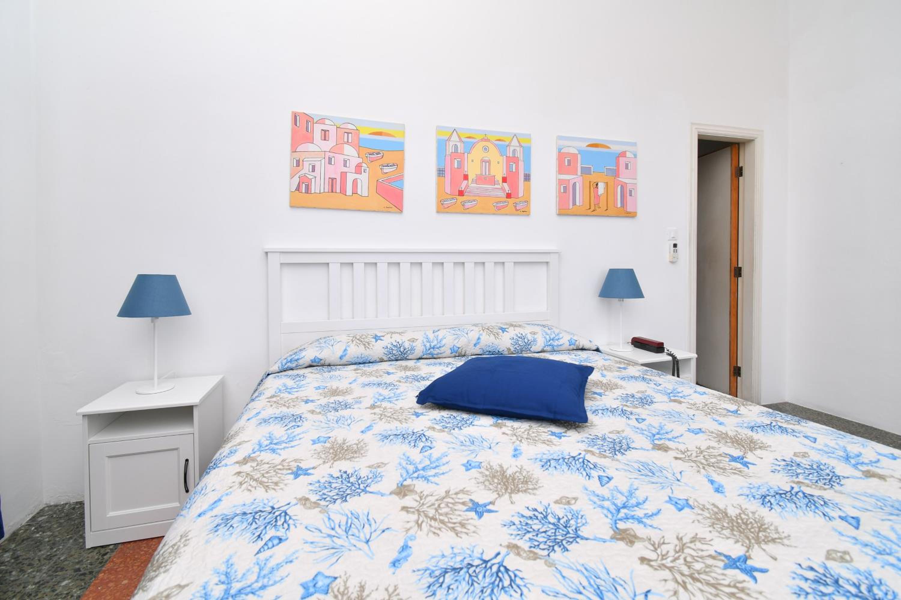 Double Room With Air Conditioning And Garden View