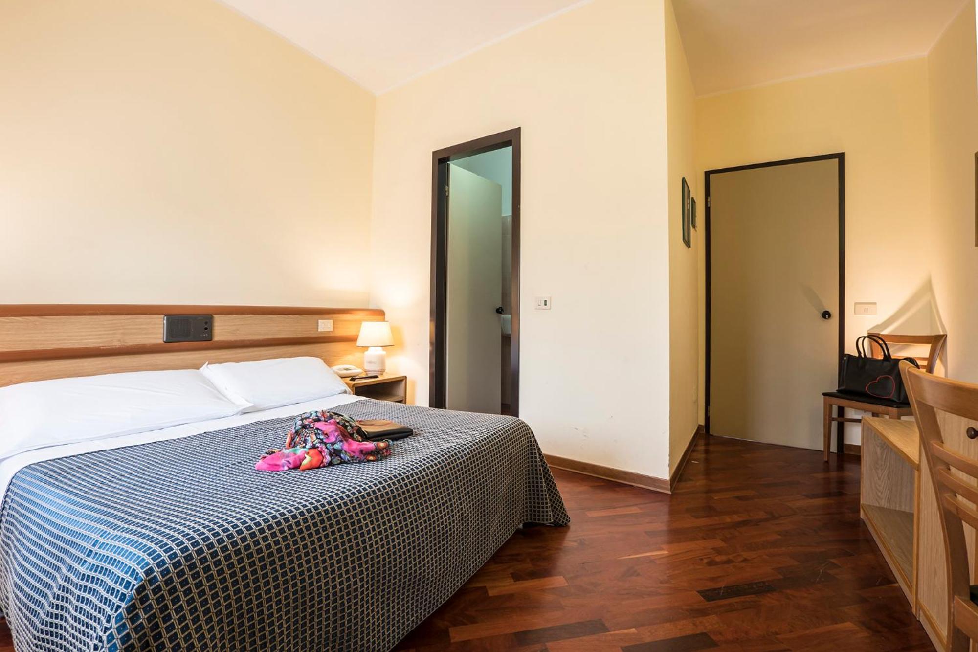 Economy Double or Twin Room - Photo 2