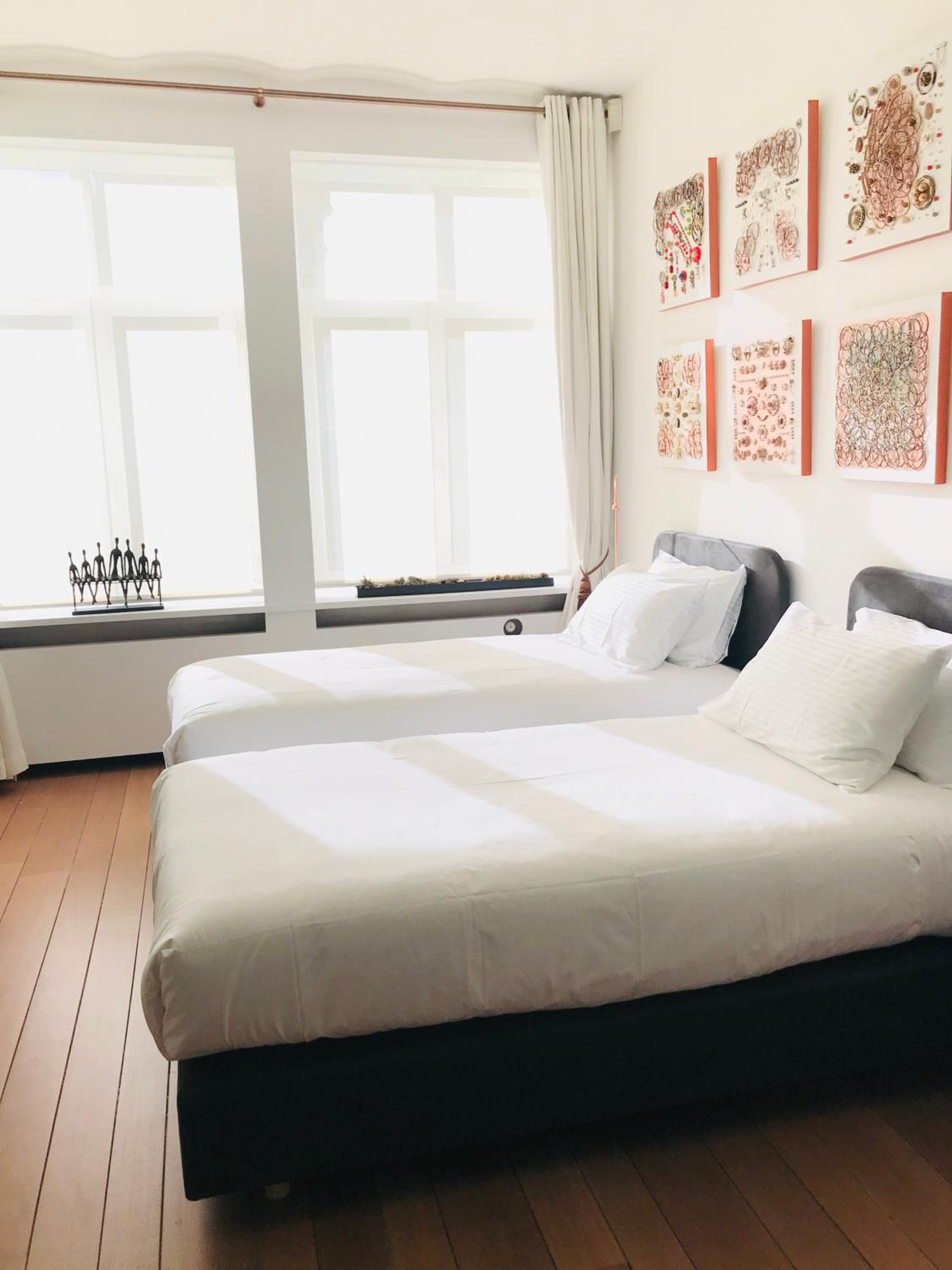 Double or Twin Room with Private Bathroom - Photo 12