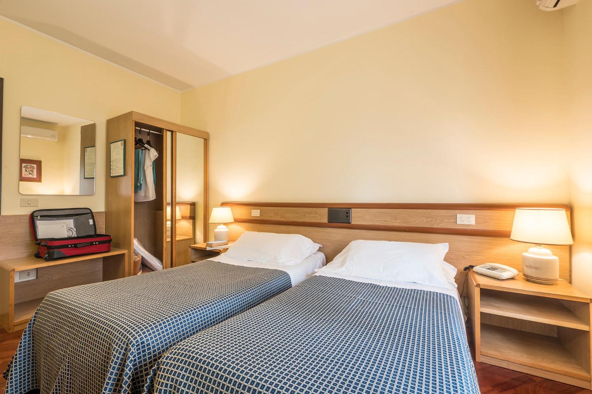 Economy Double or Twin Room - Photo 5