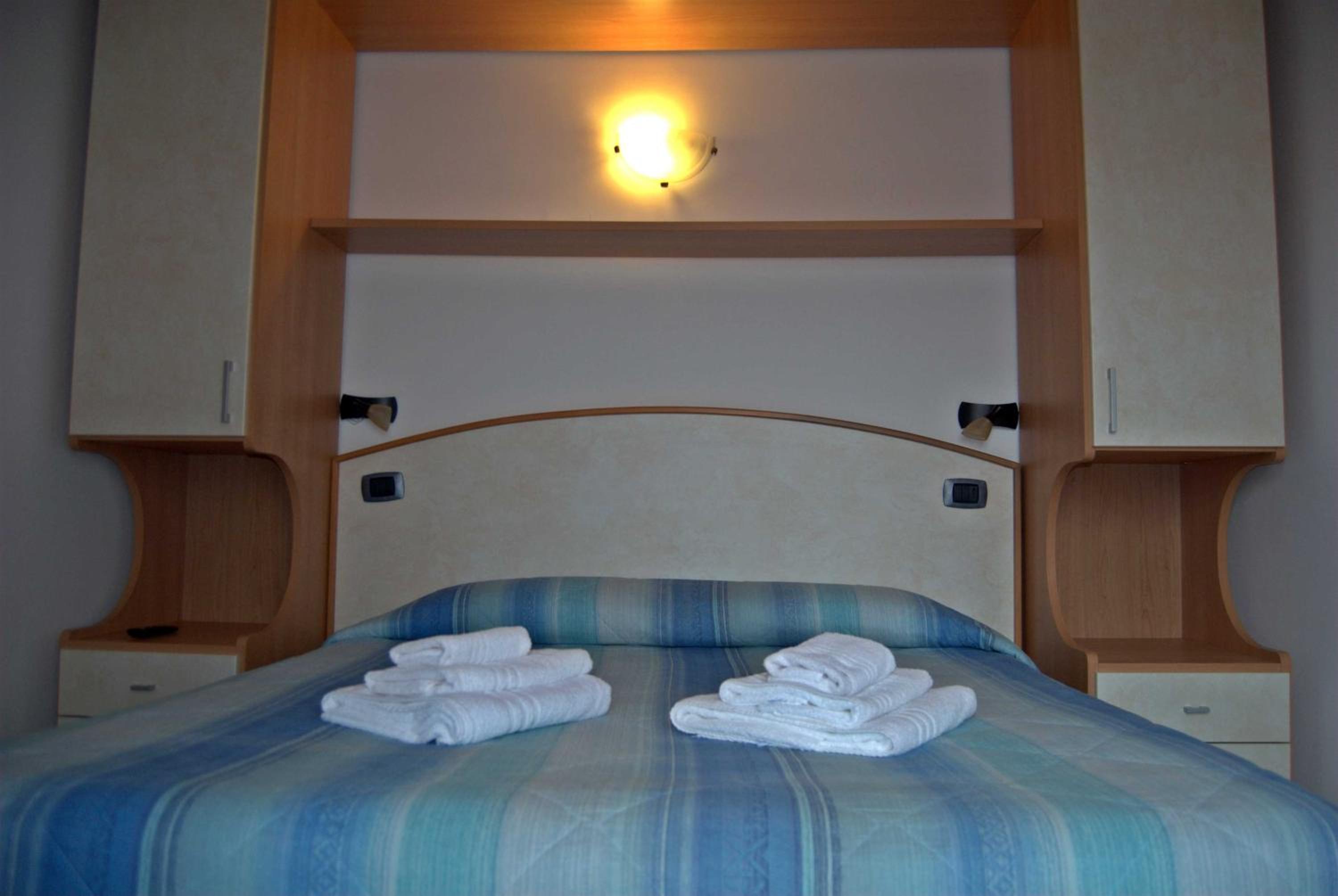 Double Or Twin Room With Balcony photo 3