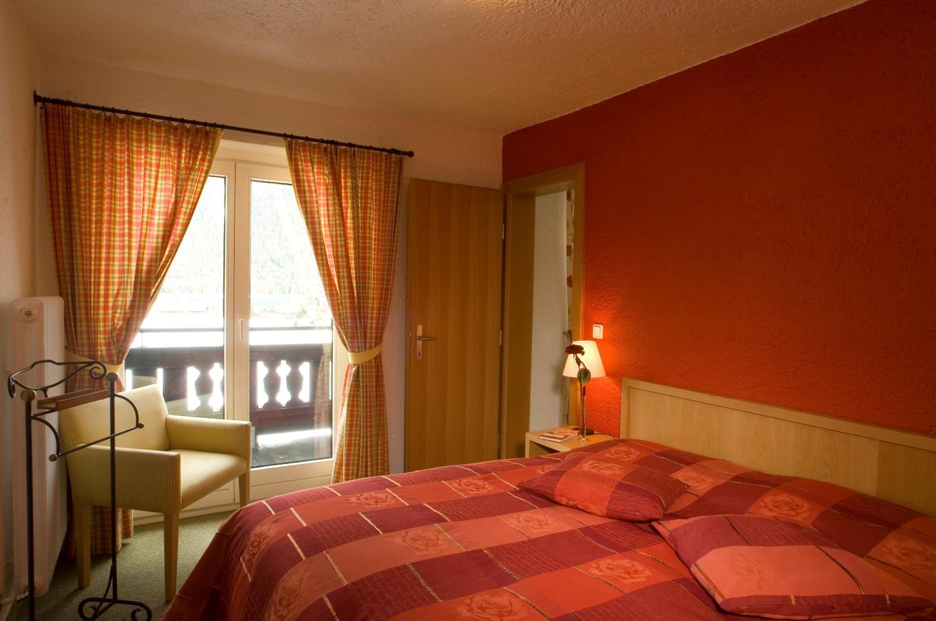 Suite with Lake View - Photo 7