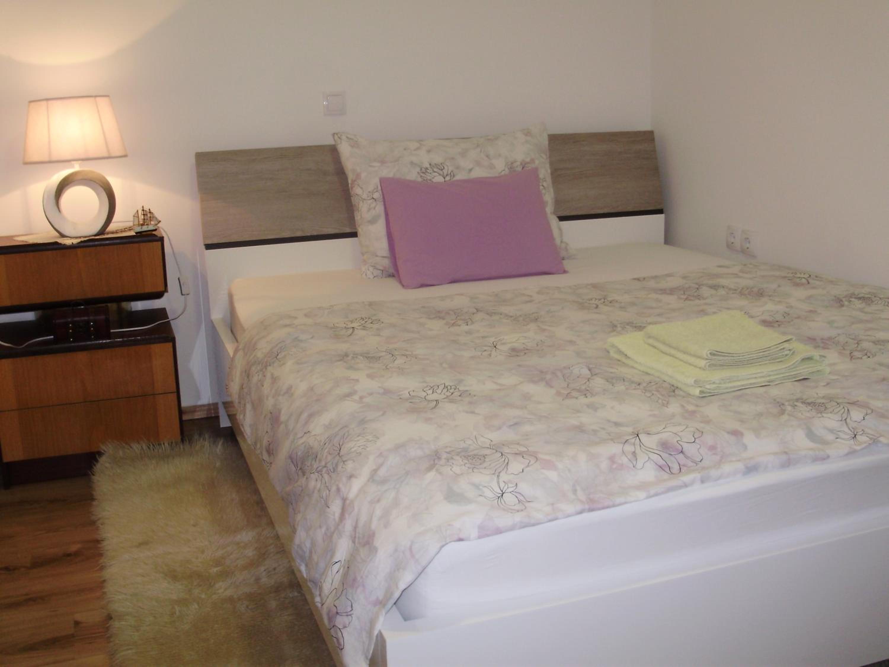 One-Bedroom Apartment - Photo 9