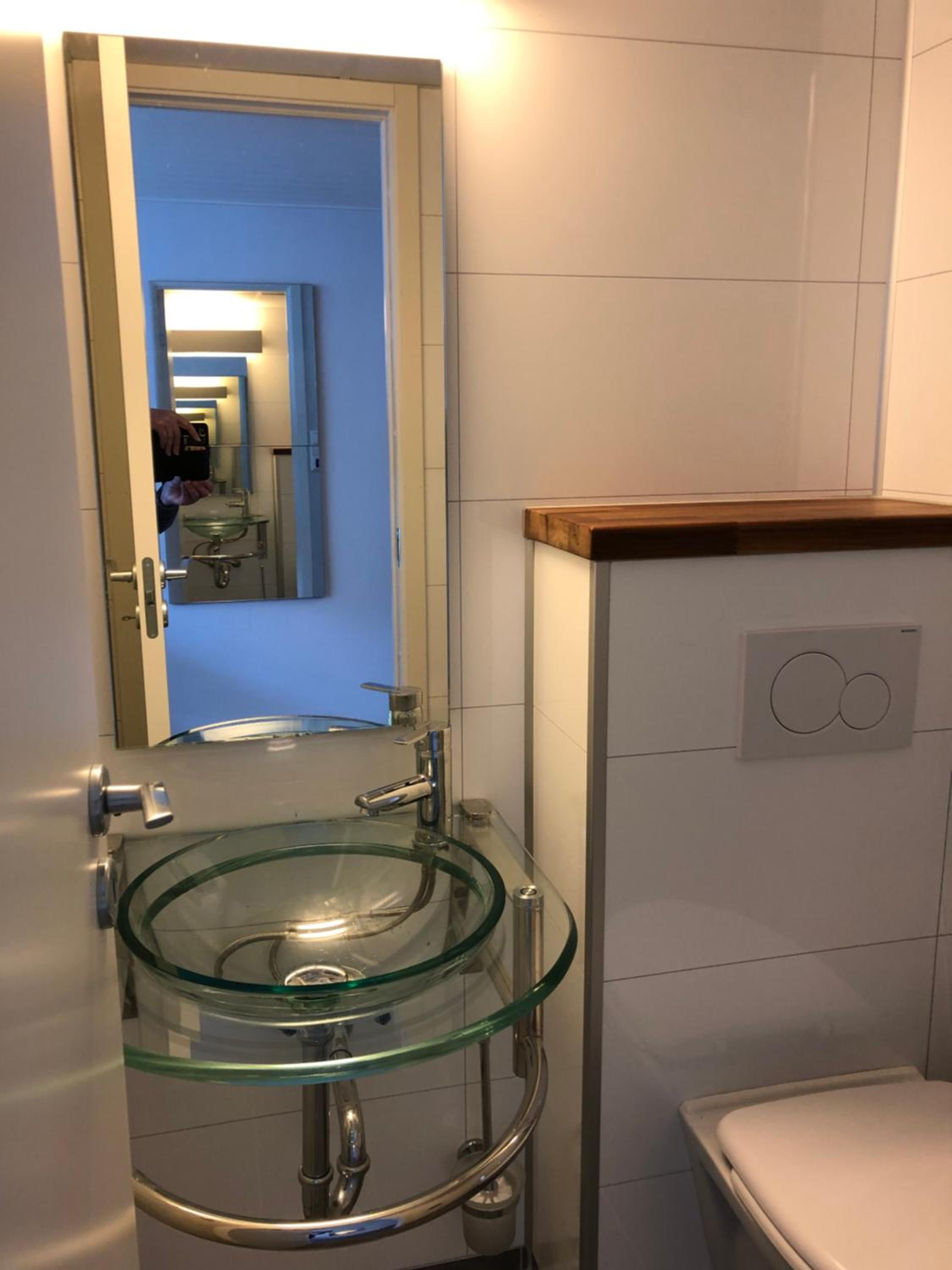 Single Room photo 2
