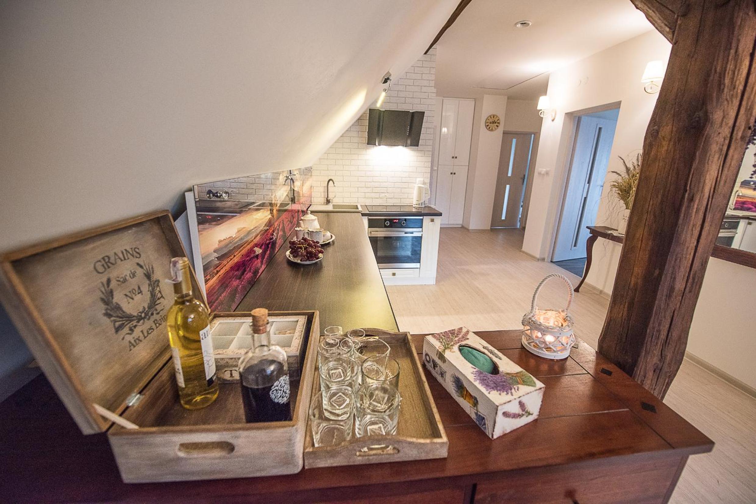 Apartment with Balcony - Photo 6