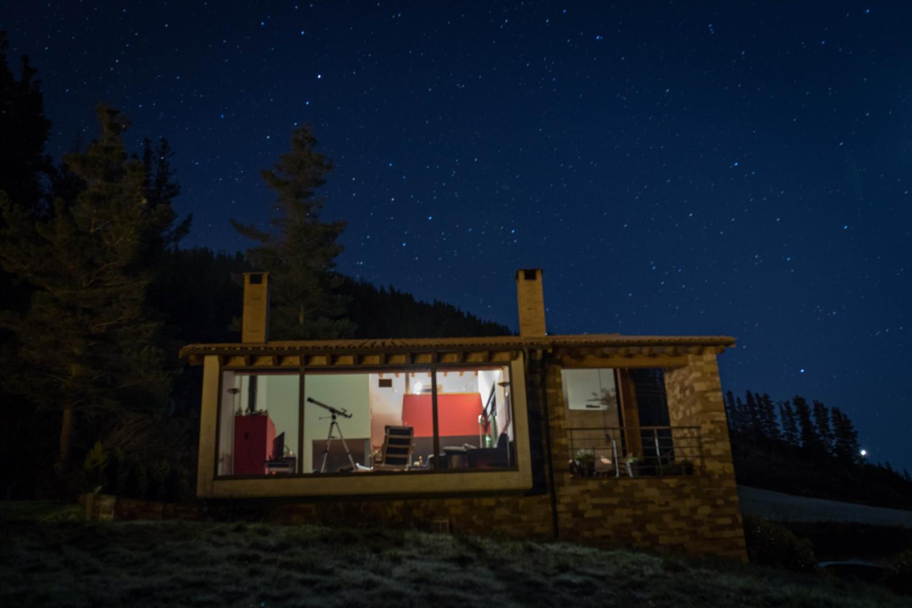 Three-Bedroom Chalet - Photo 16