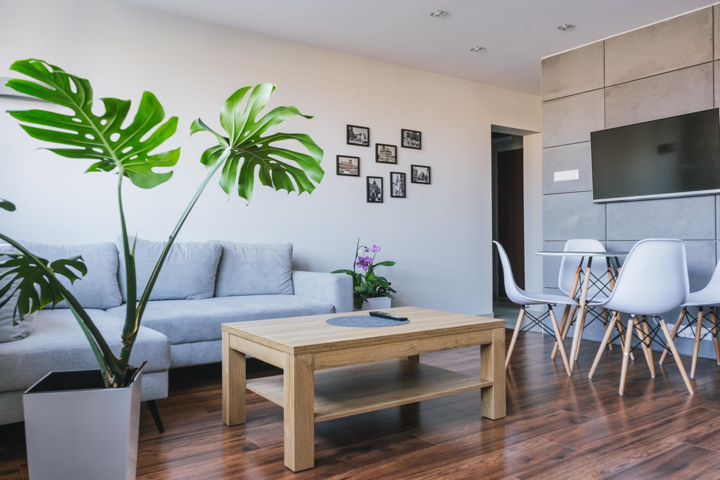 Two-Bedroom Apartment - Photo 23
