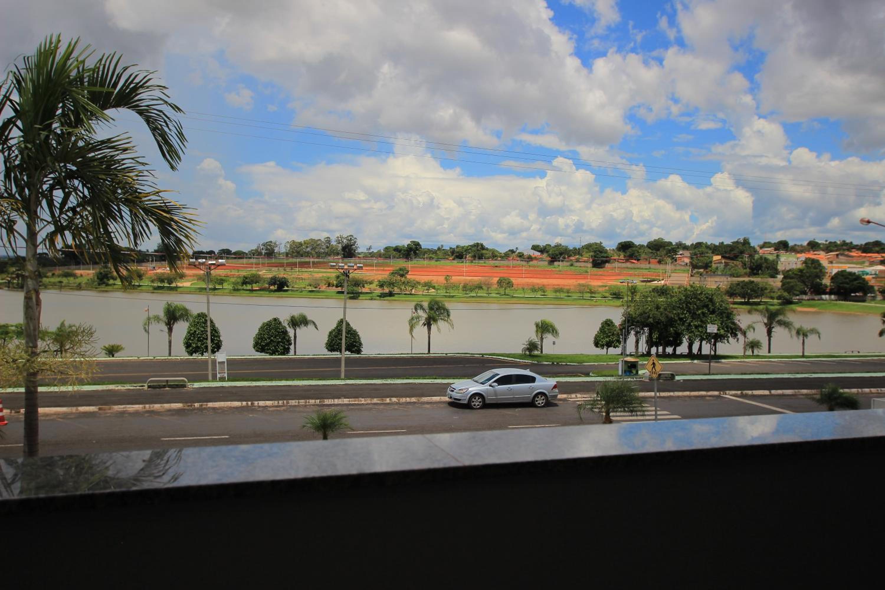Deluxe Double Room with Balcony - Photo 10