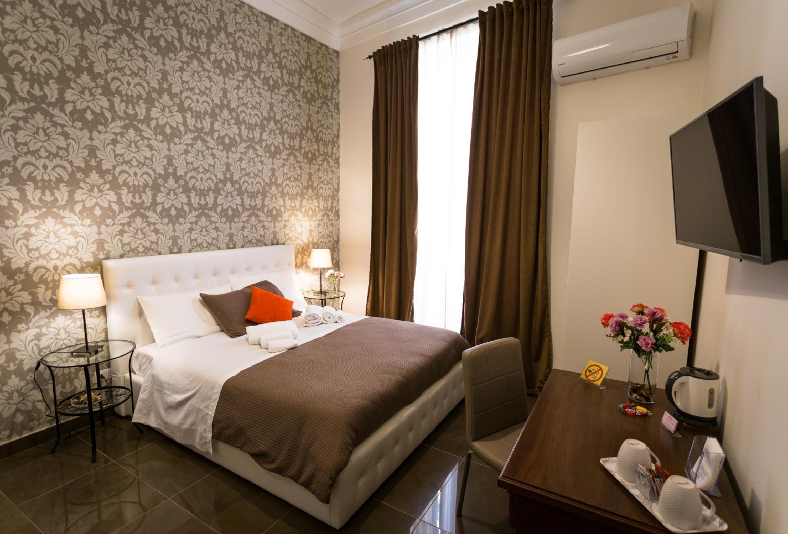 Deluxe Double Room with Balcony