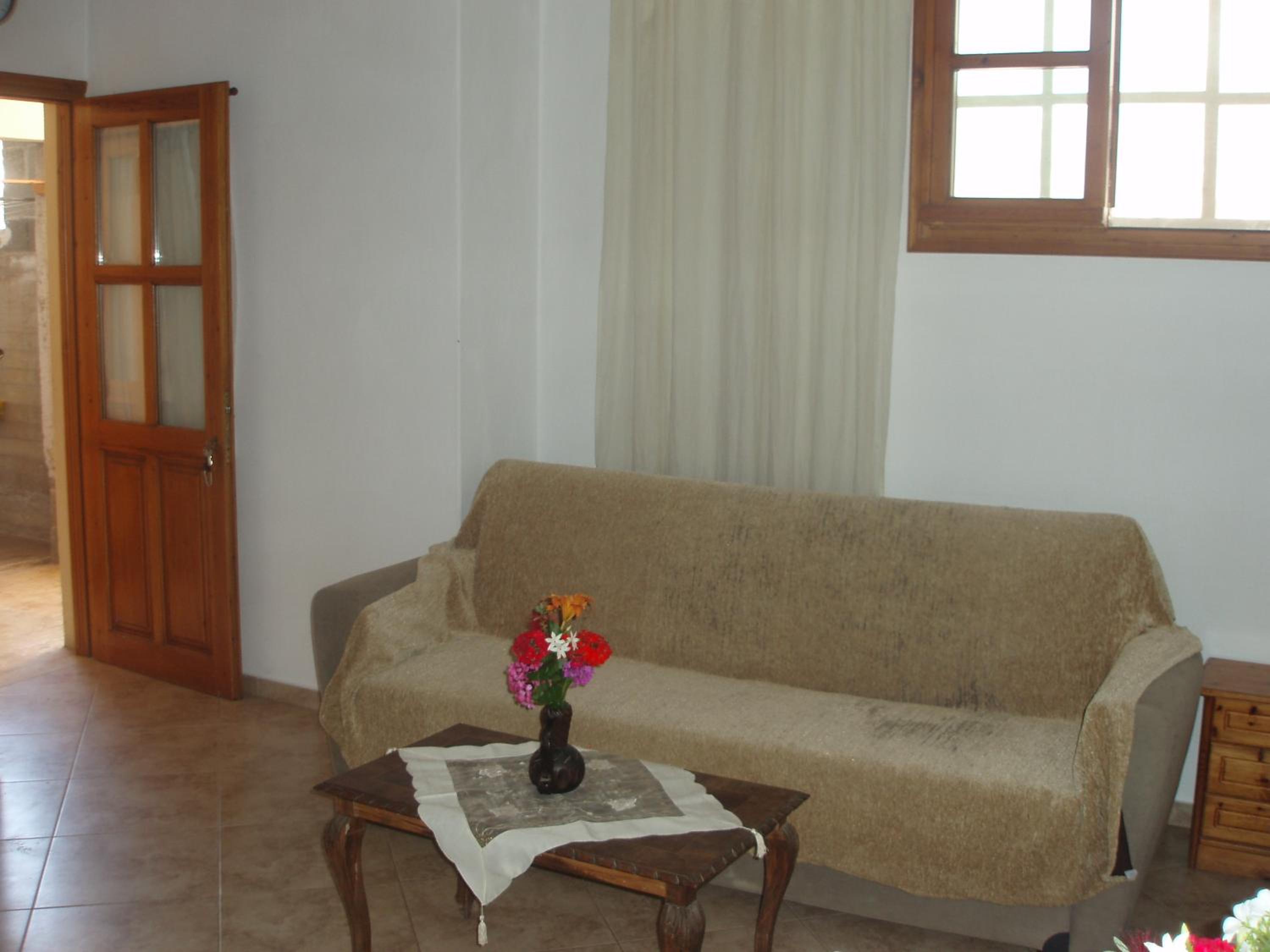 One-Bedroom Apartment - Photo 9