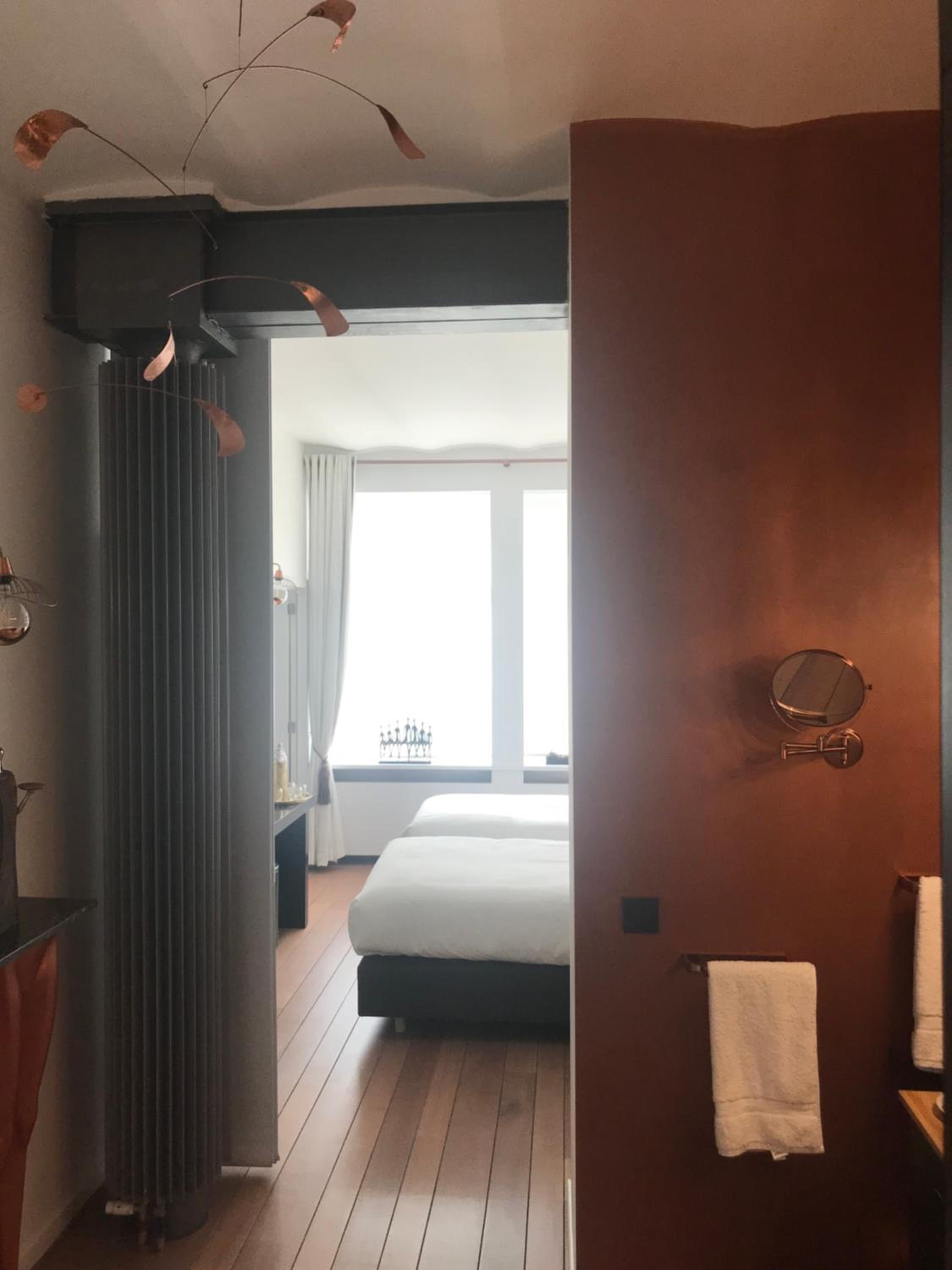Double or Twin Room with Private Bathroom - Photo 43