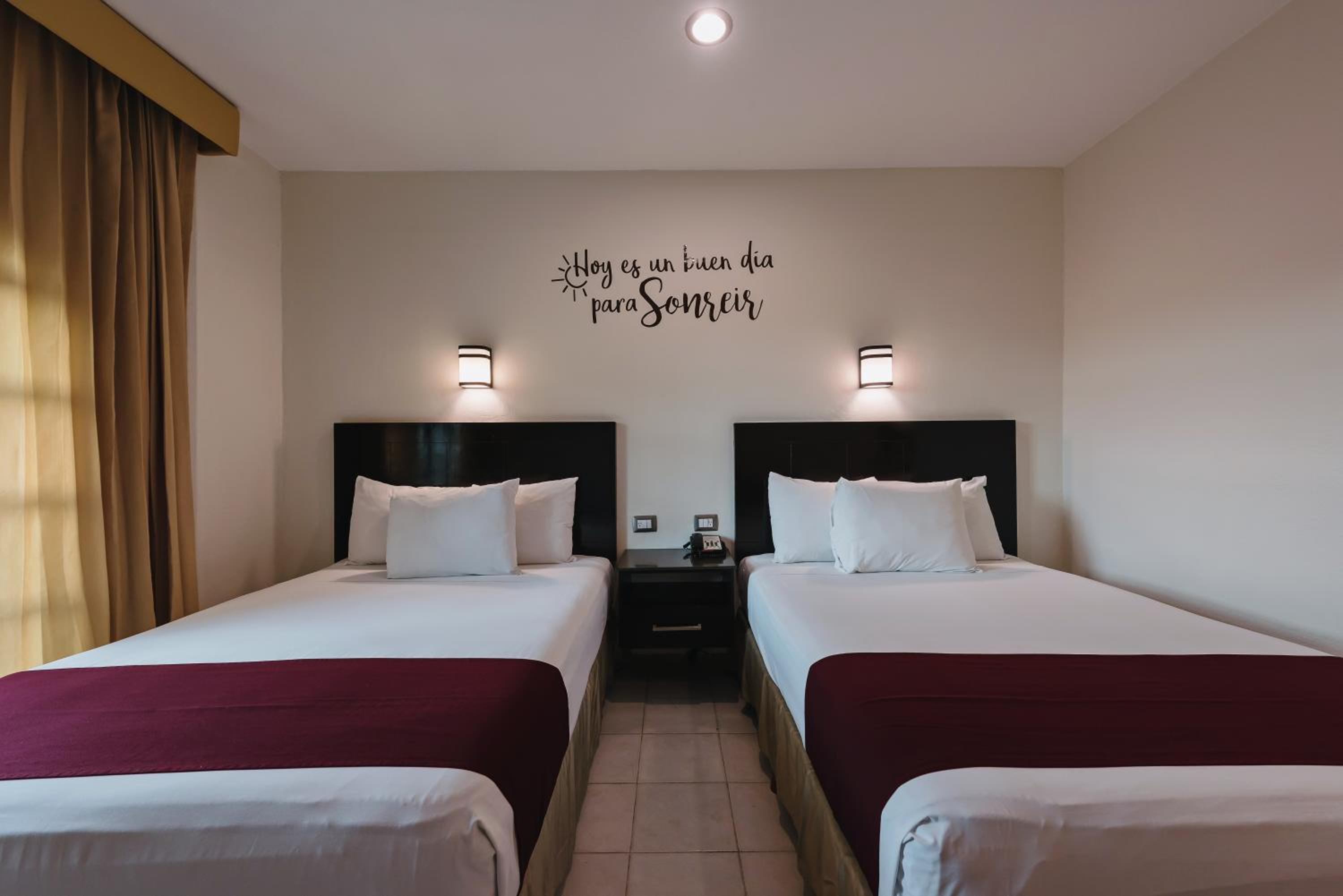 Double Room - Photo 5