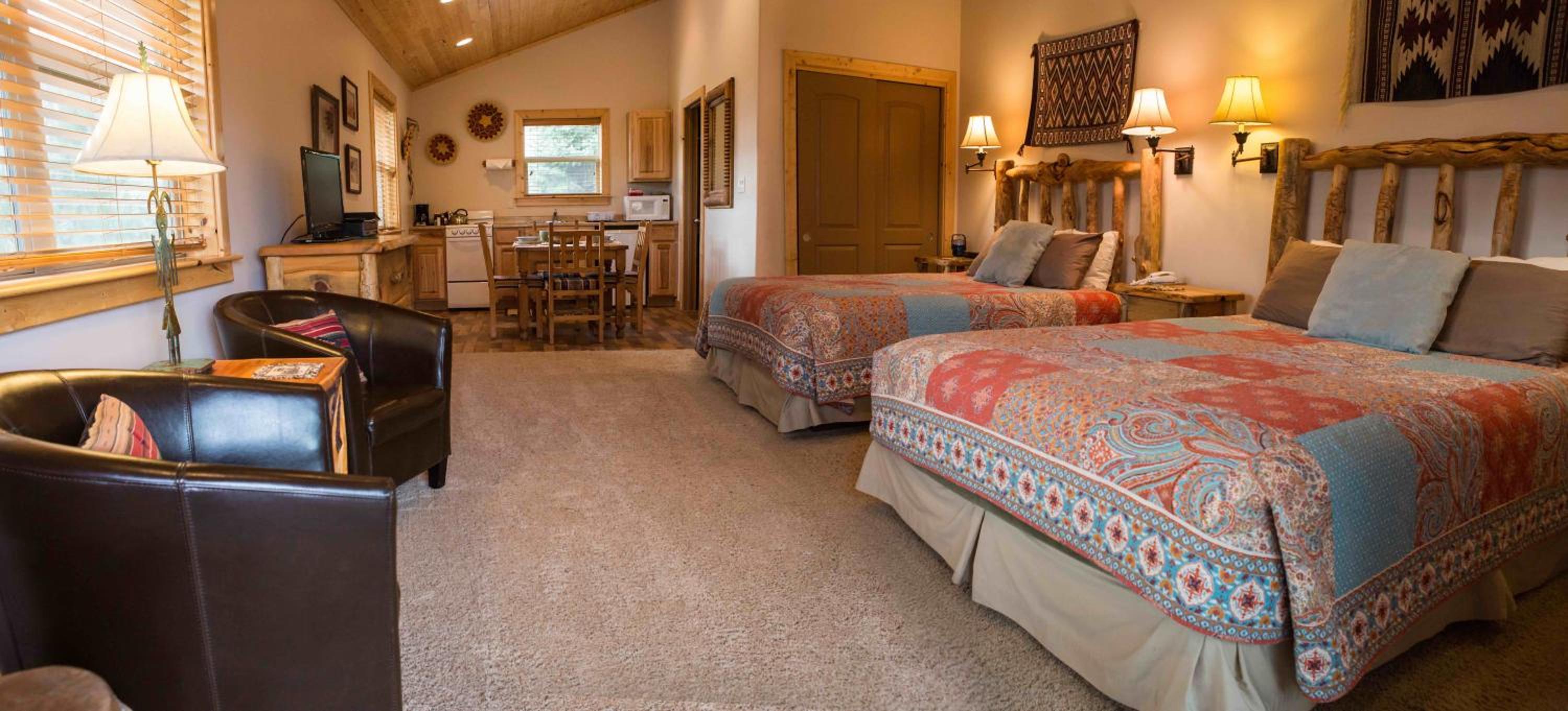 Queen Suite - Photo 1