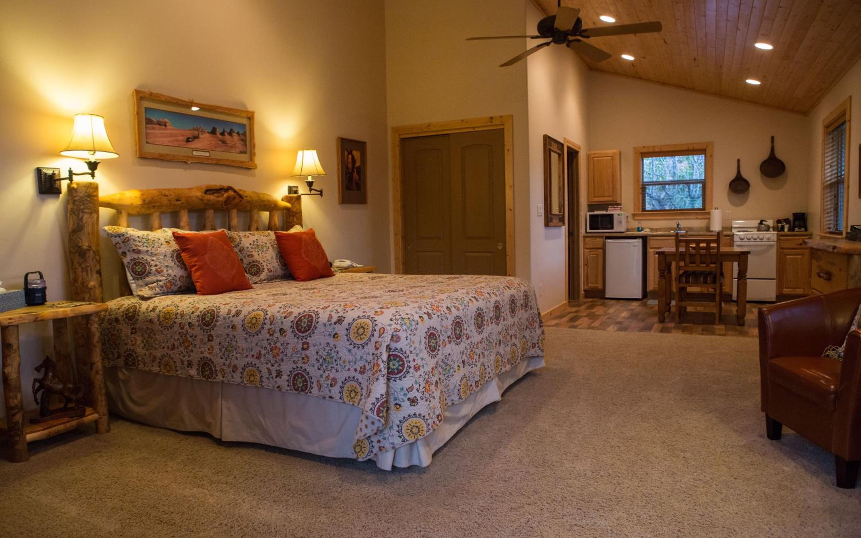 King Suite with Balcony - Photo 1