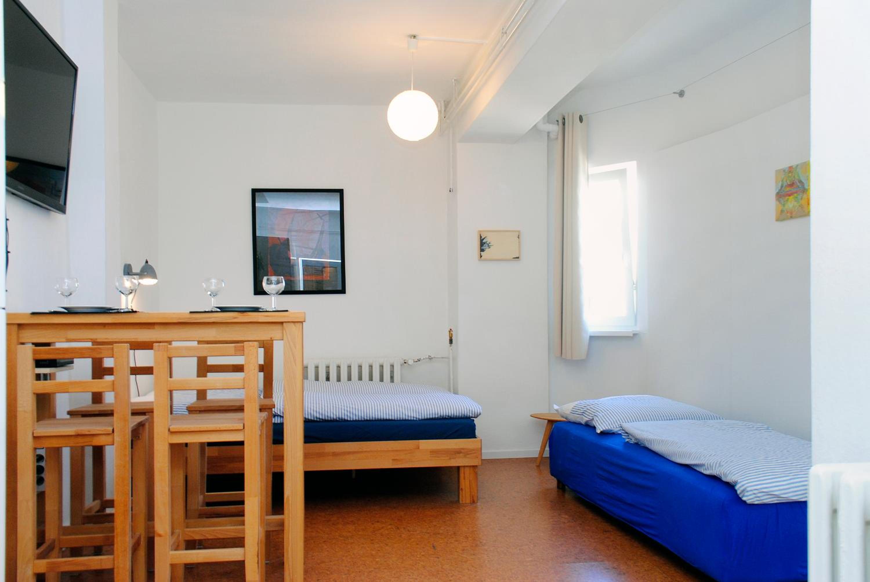 One-Bedroom Apartment photo 3