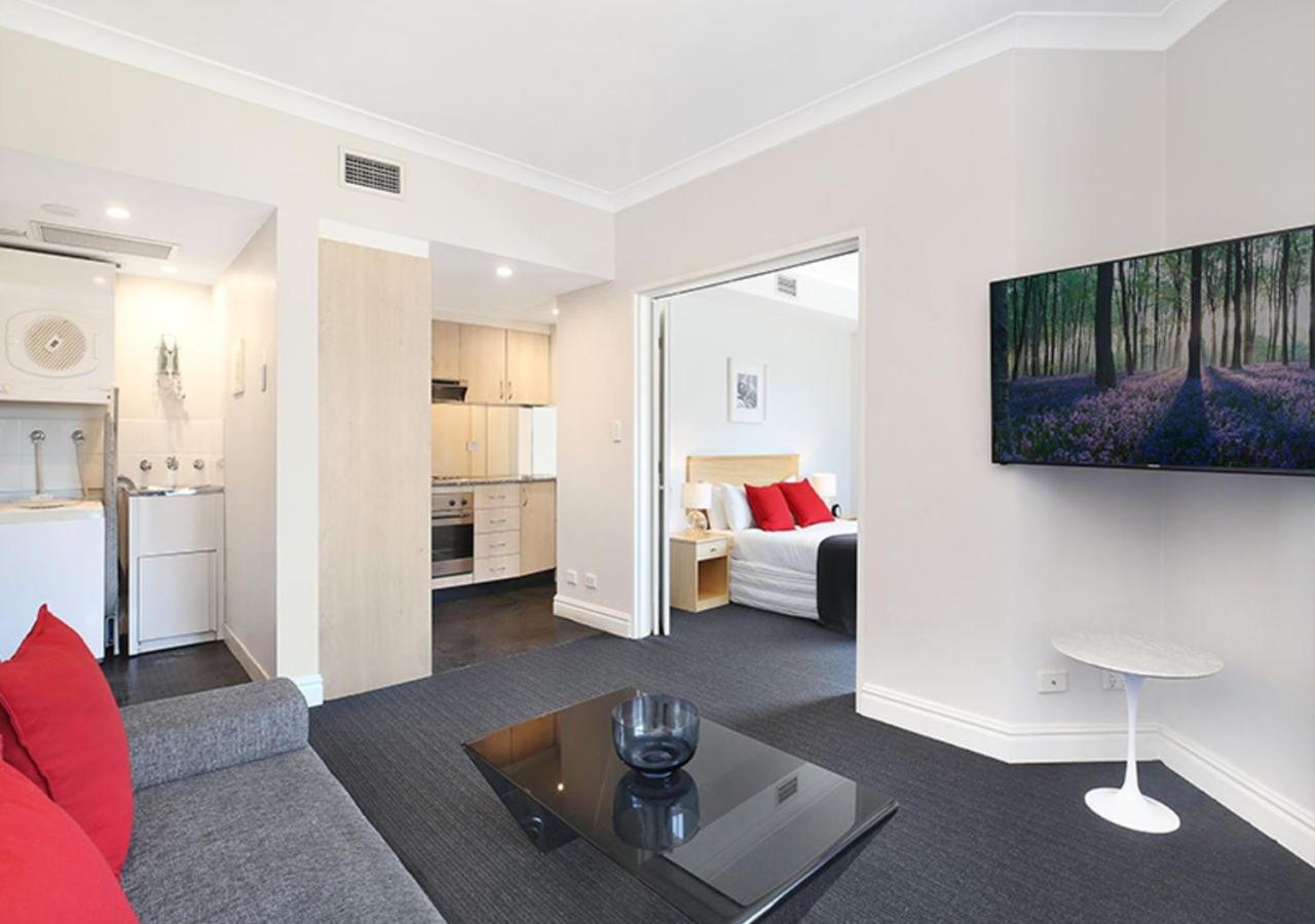 Superior One-Bedroom Apartment with Terrace