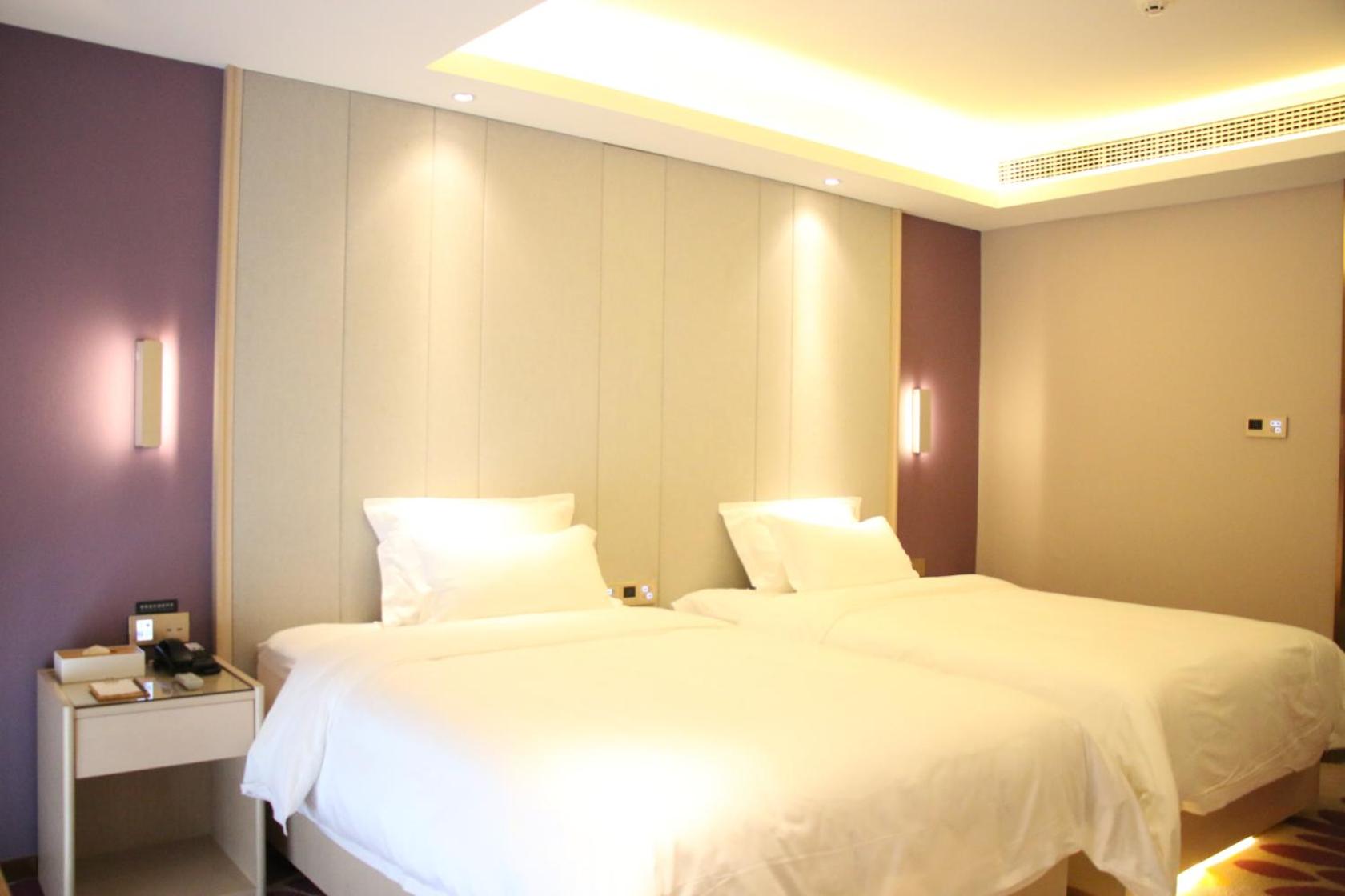 Deluxe Double Room with Shower photo 3