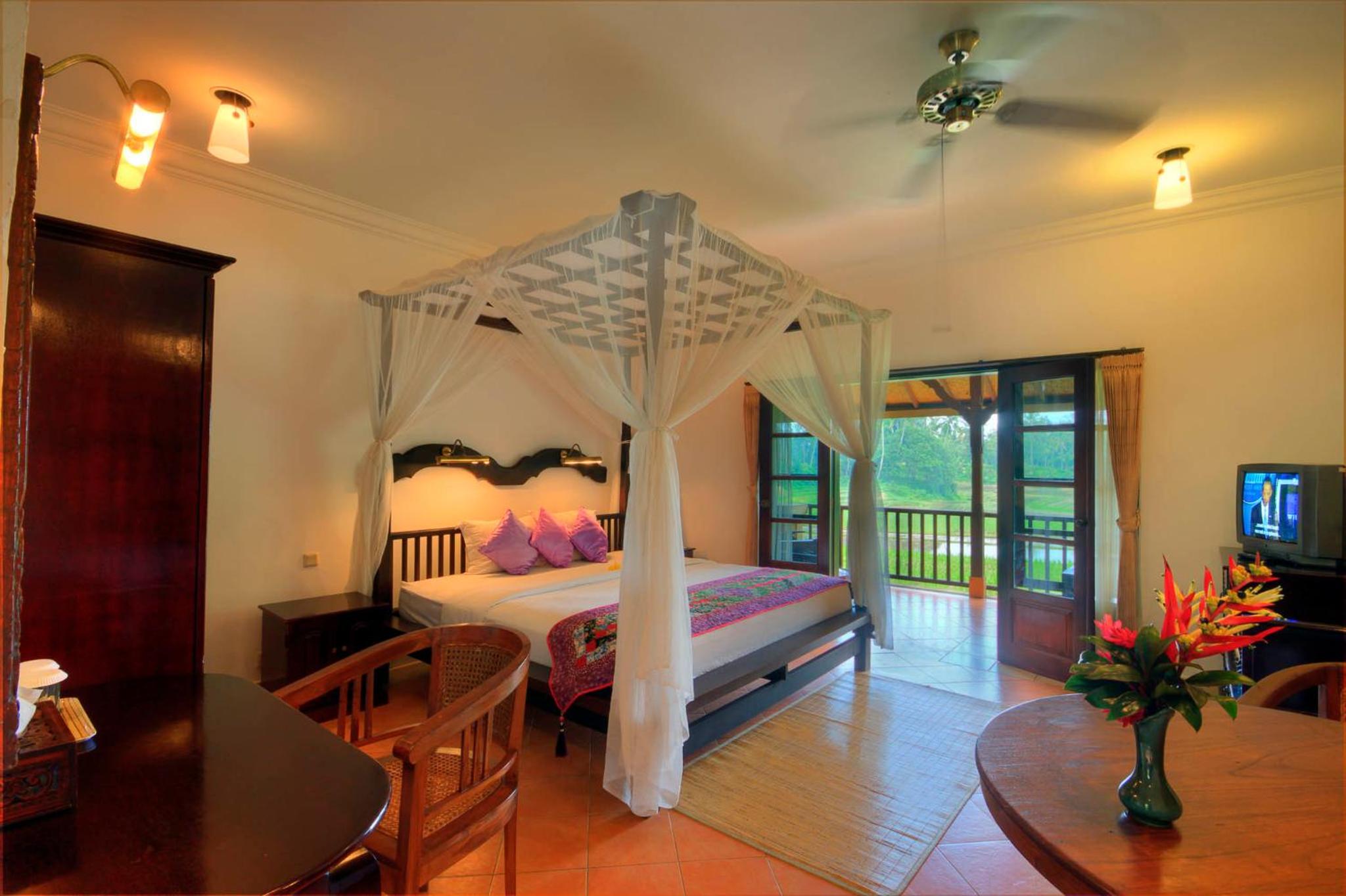Deluxe Suite with Rice Fields View photo 1