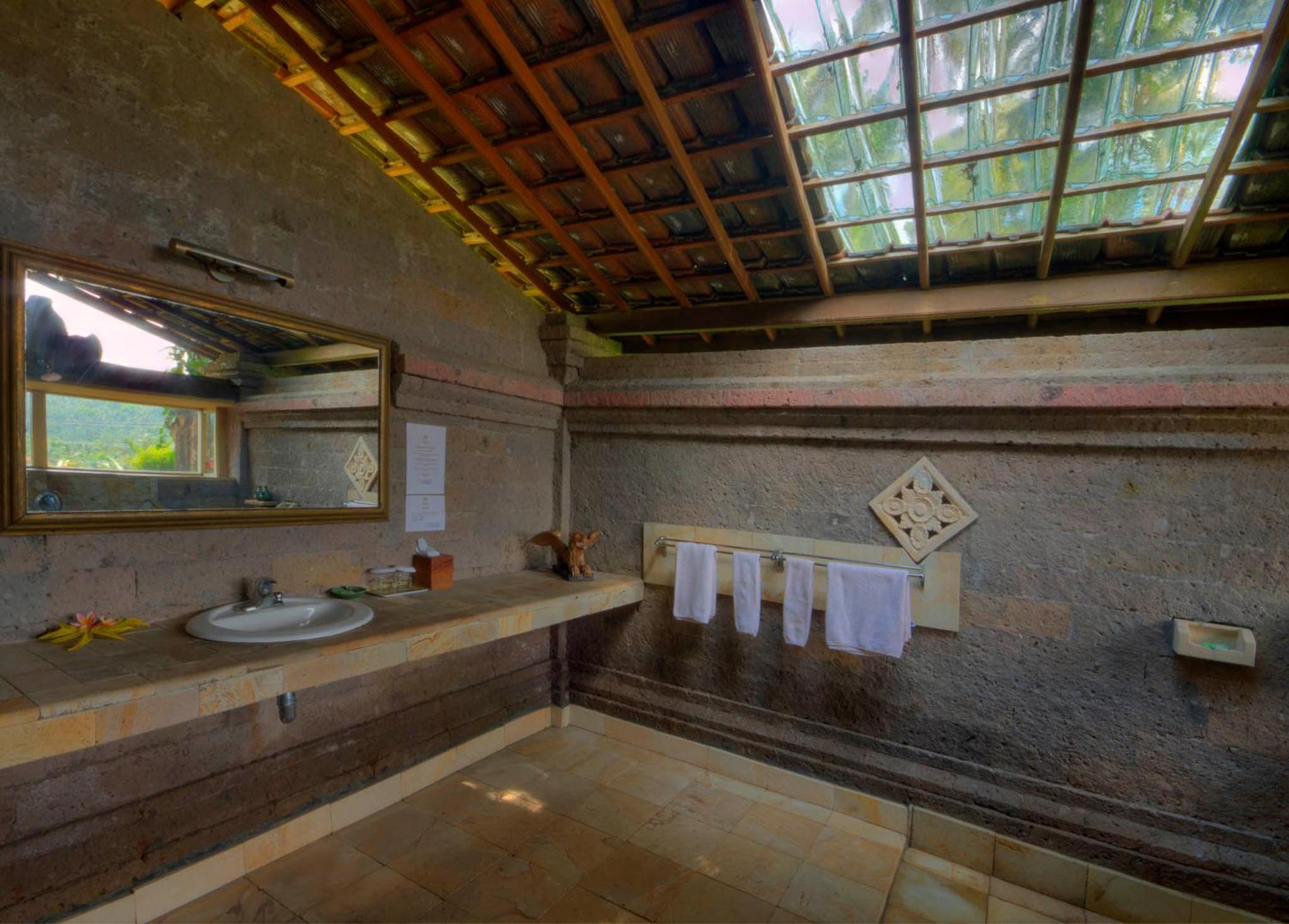 Villa with Valley View photo 2