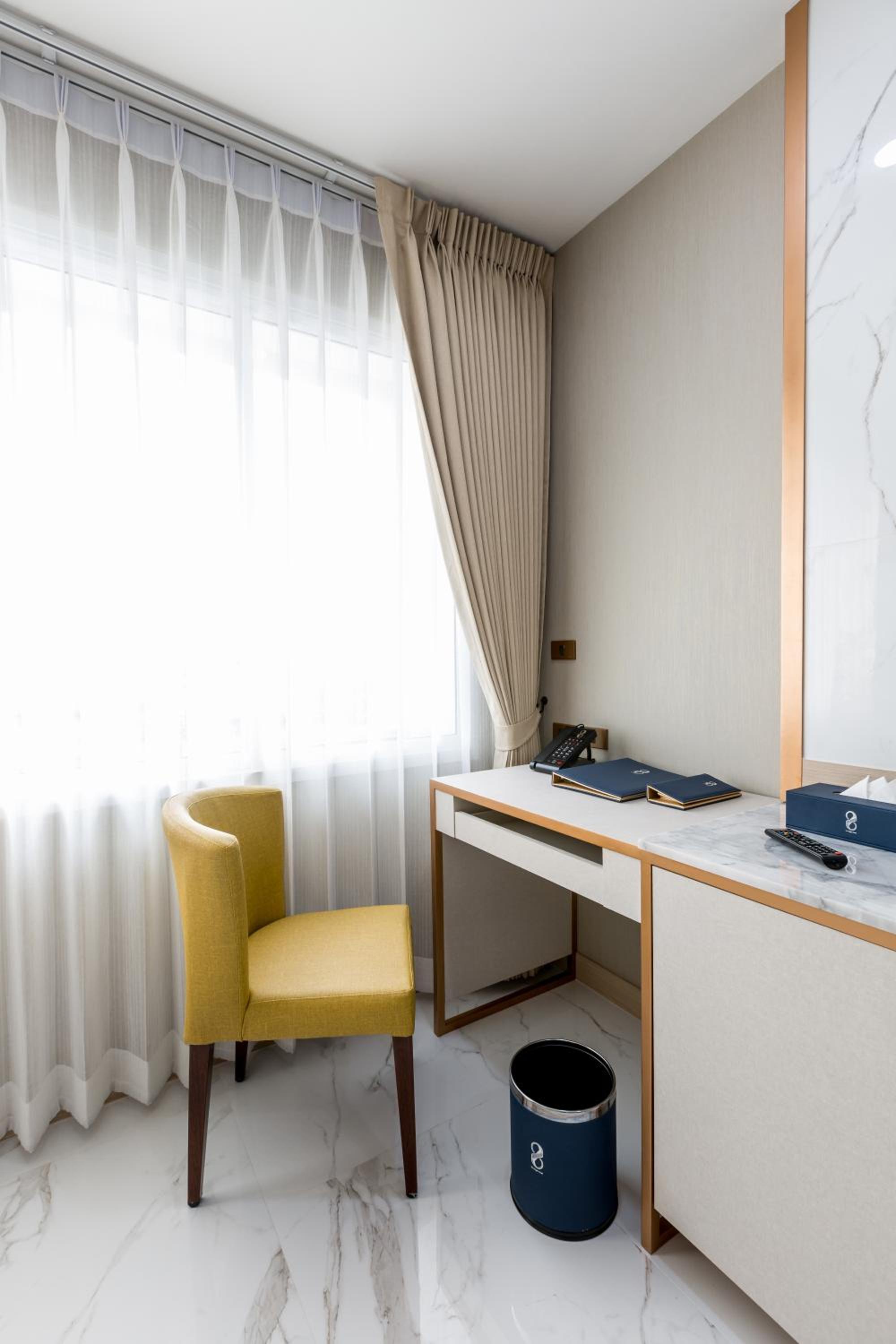 Grand Deluxe Queen - Photo 6