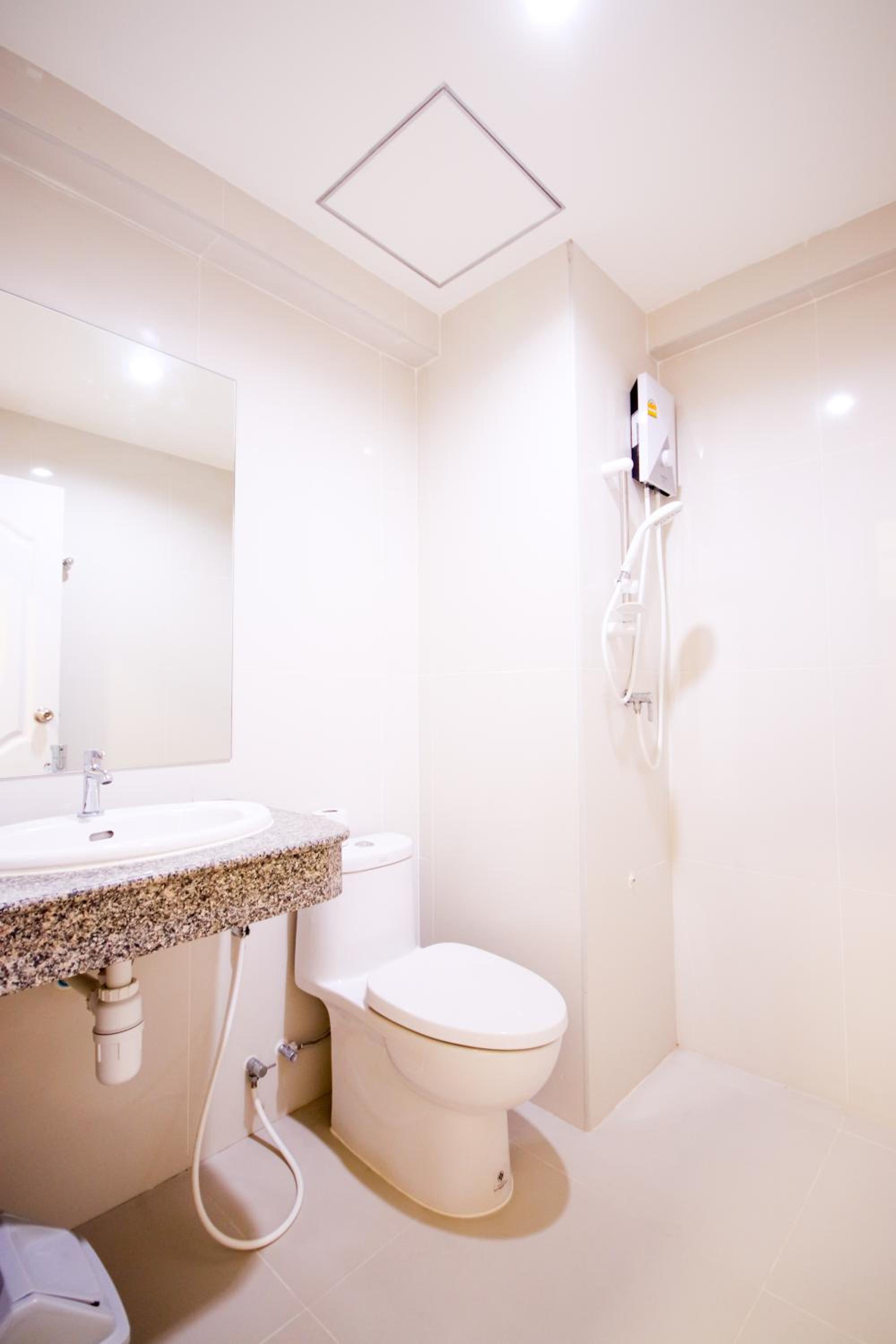 Superior Triple Room photo 3