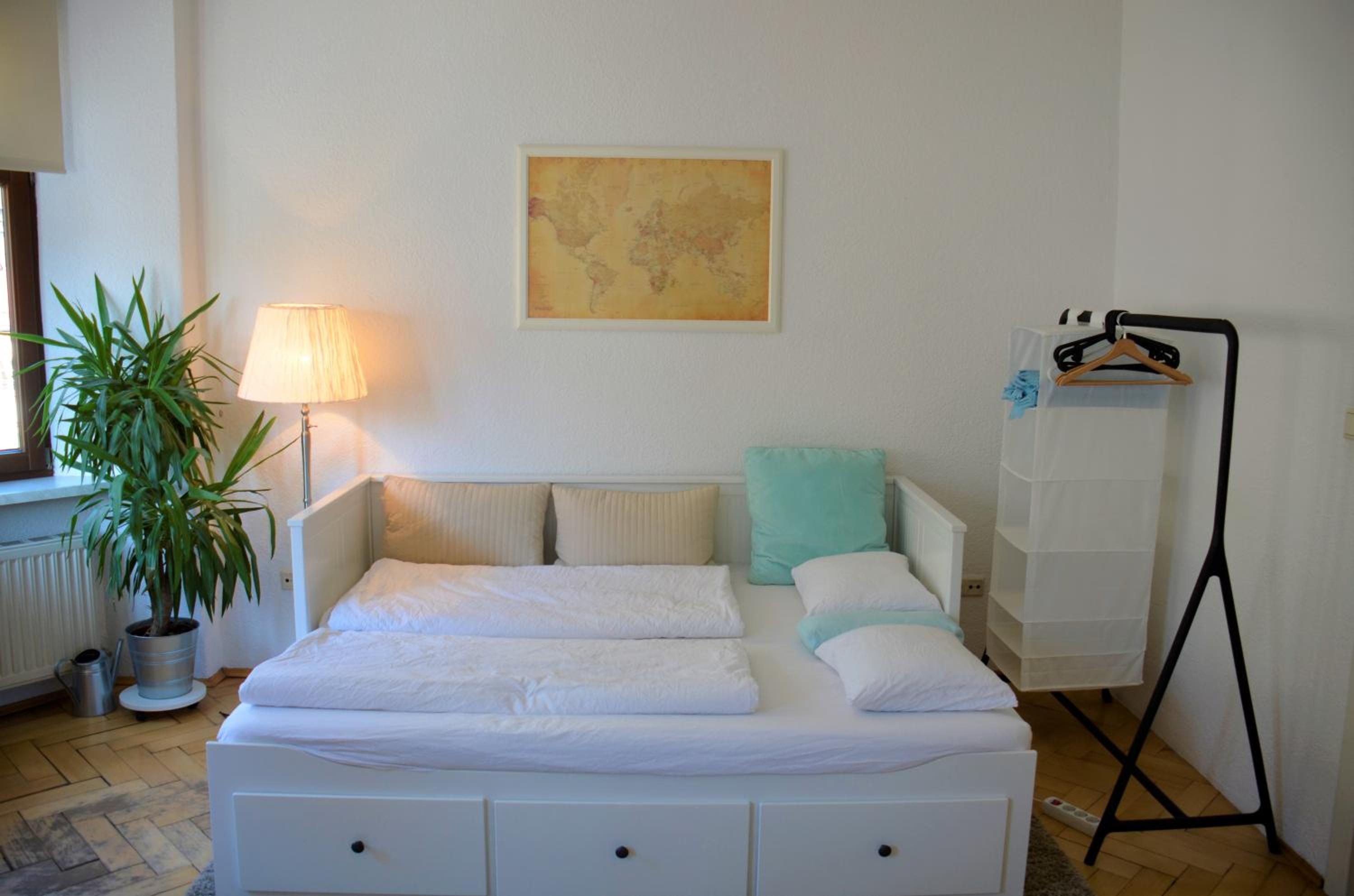 Studio Apartment - Photo 4