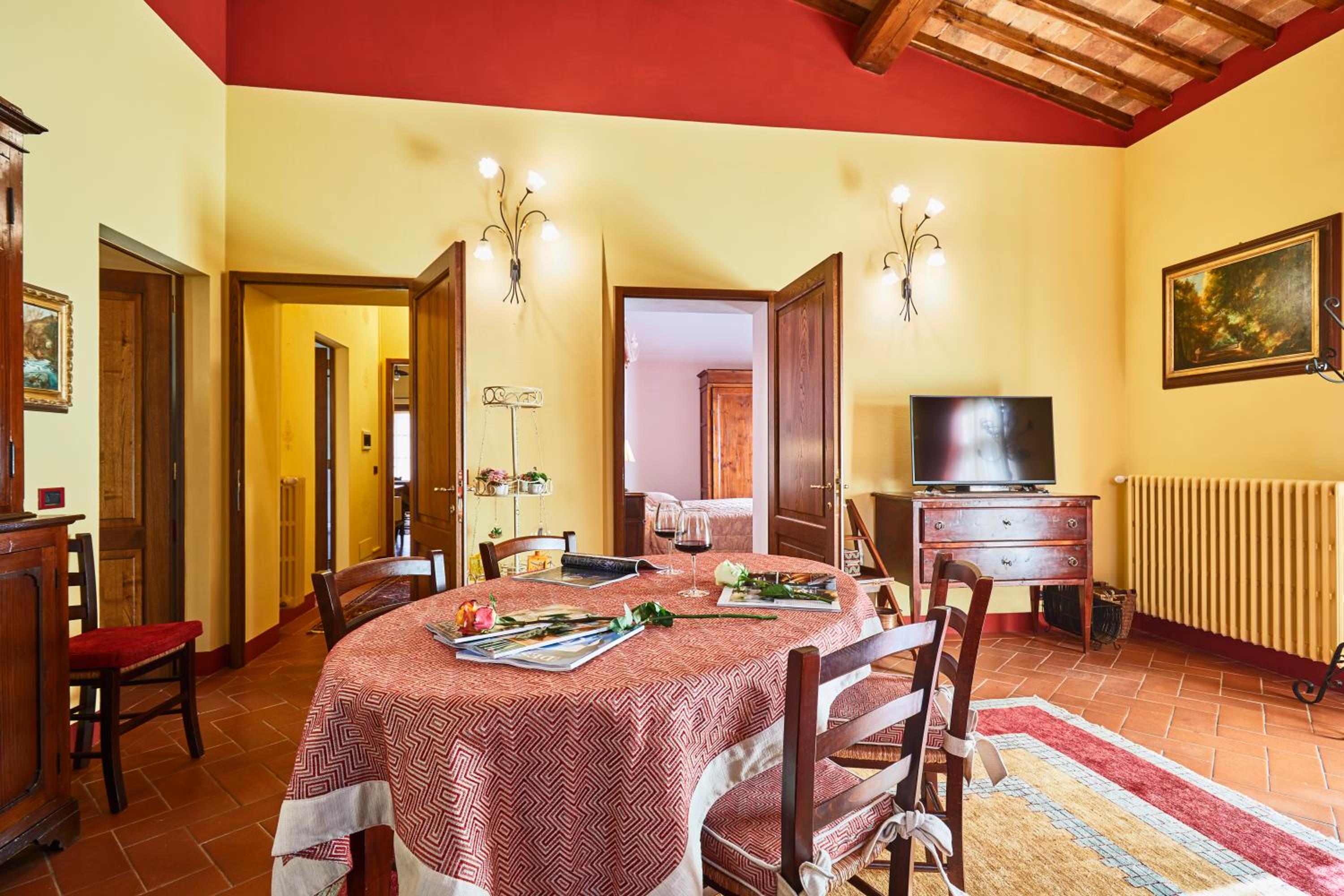 One-Bedroom Apartment with Balcony photo 3