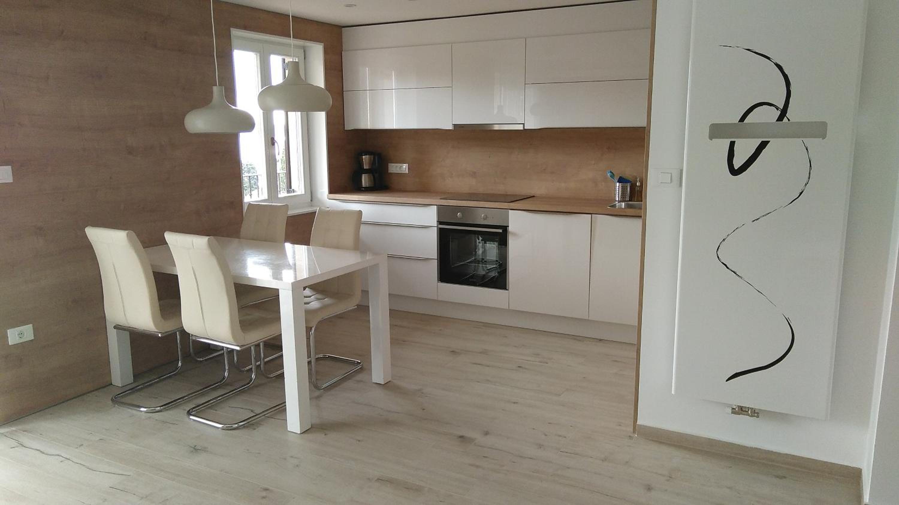 Two-Bedroom Apartment with Terrace and Sea View photo 2