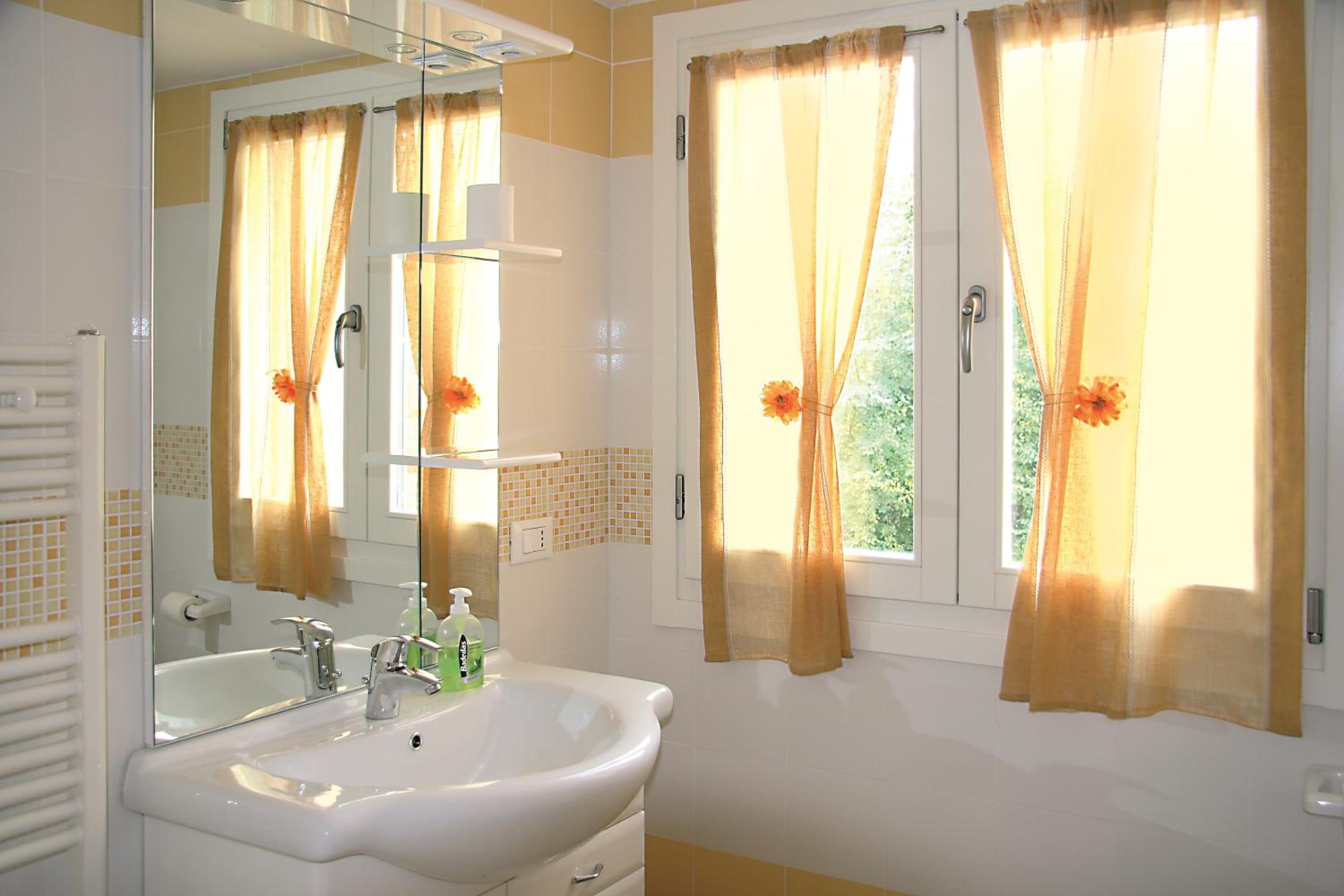 Single Room With Bathroom photo 3