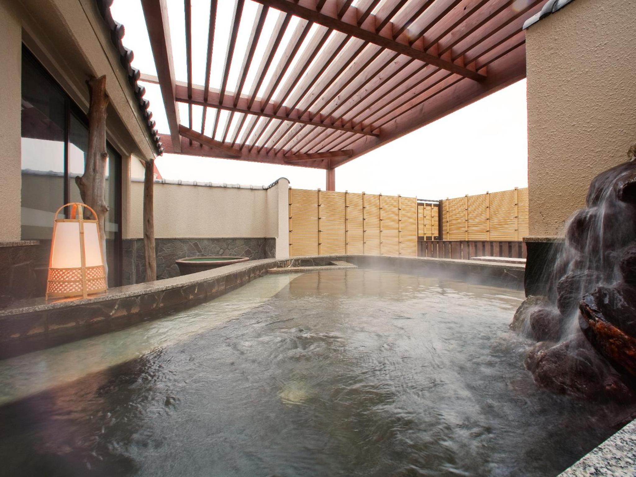 Japanese-Style Room with Seafood Kaiseki Dinner and Breakfast (Served in Private Room) - Smoking - Photo 2