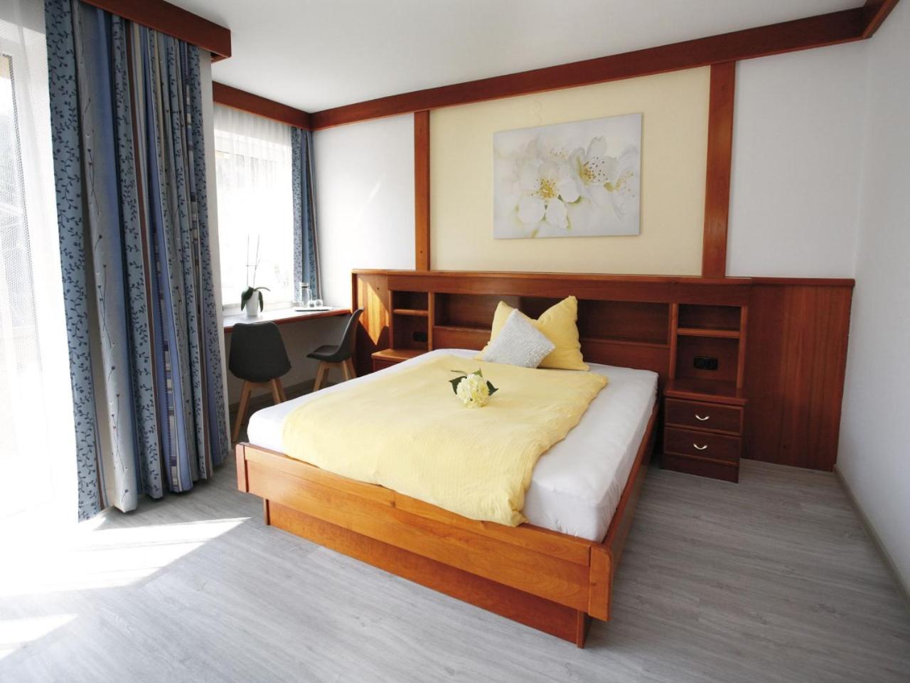 Single Room with Balcony photo 2