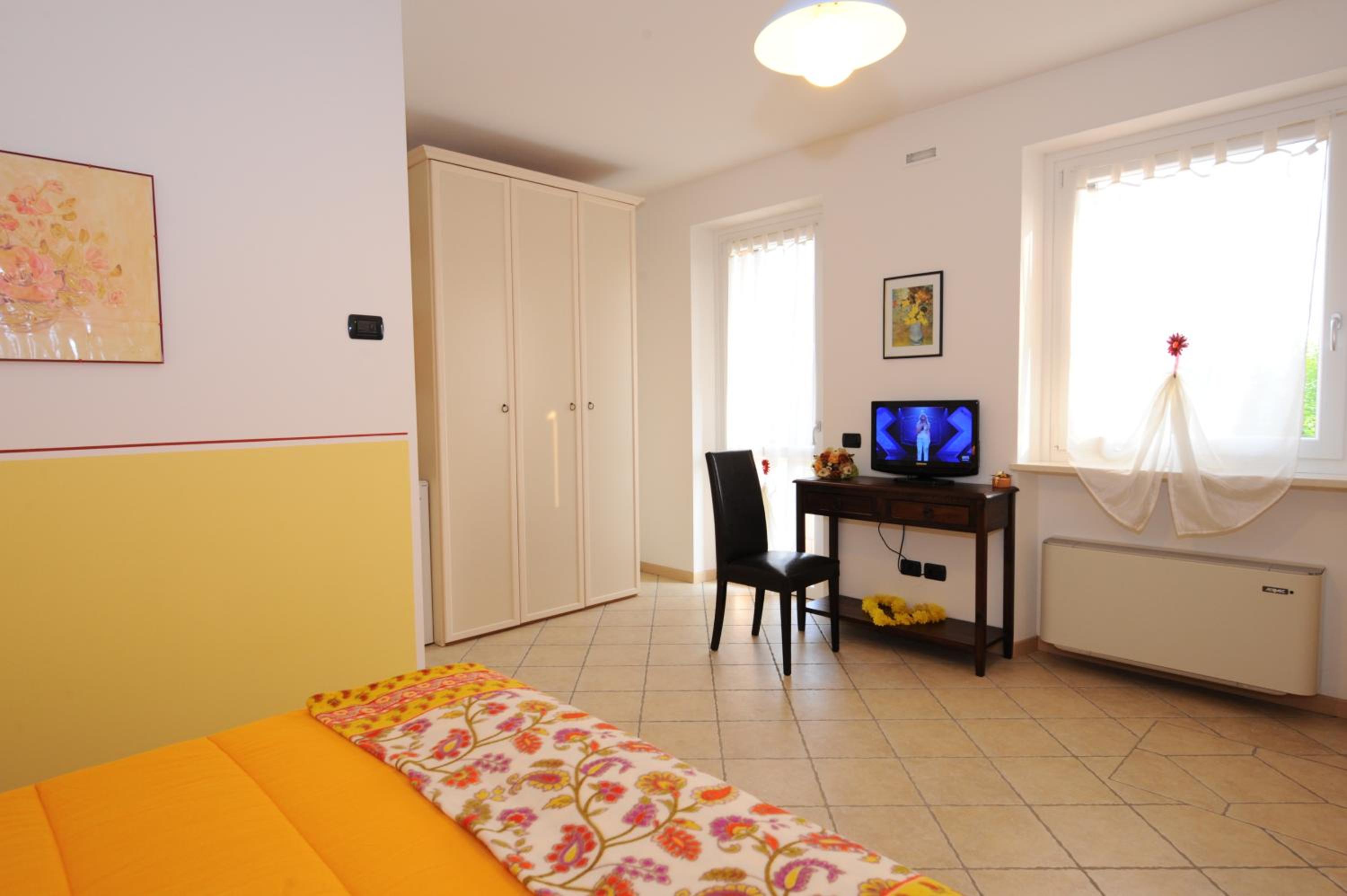 Double or Twin Room - Photo 1