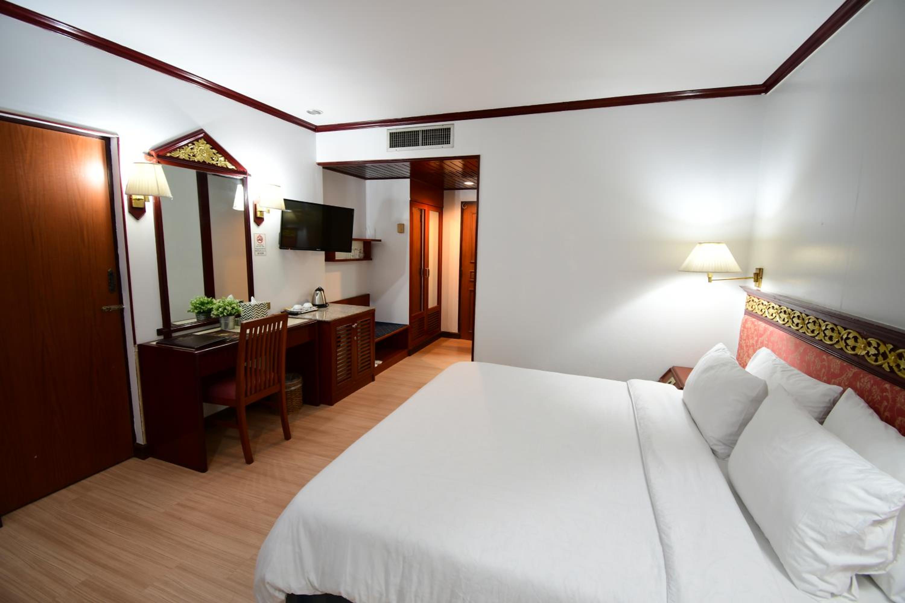Deluxe Double Room photo 3