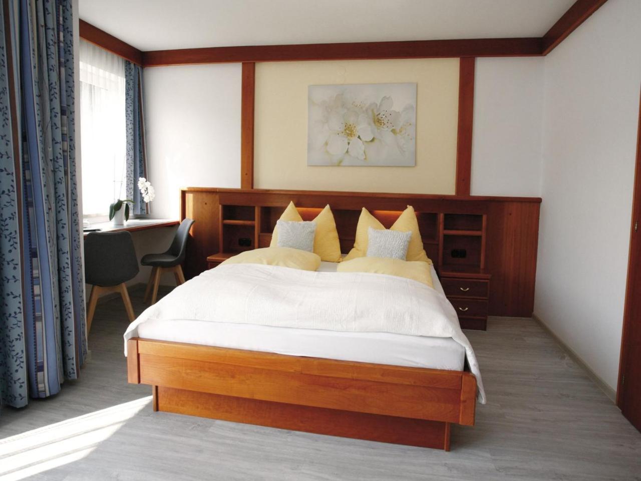 Double Room with Balcony photo 2