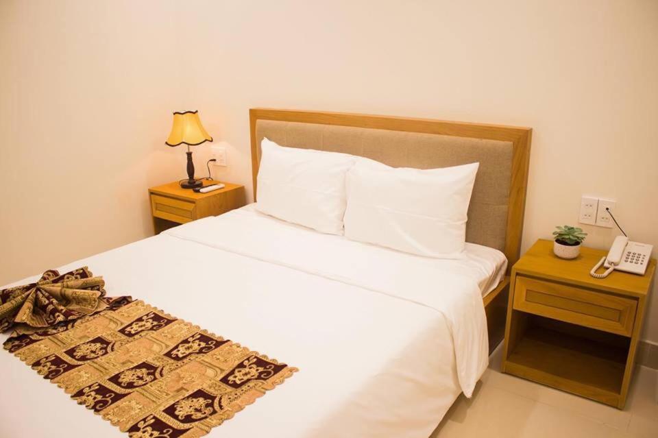 Double Room - Photo 6