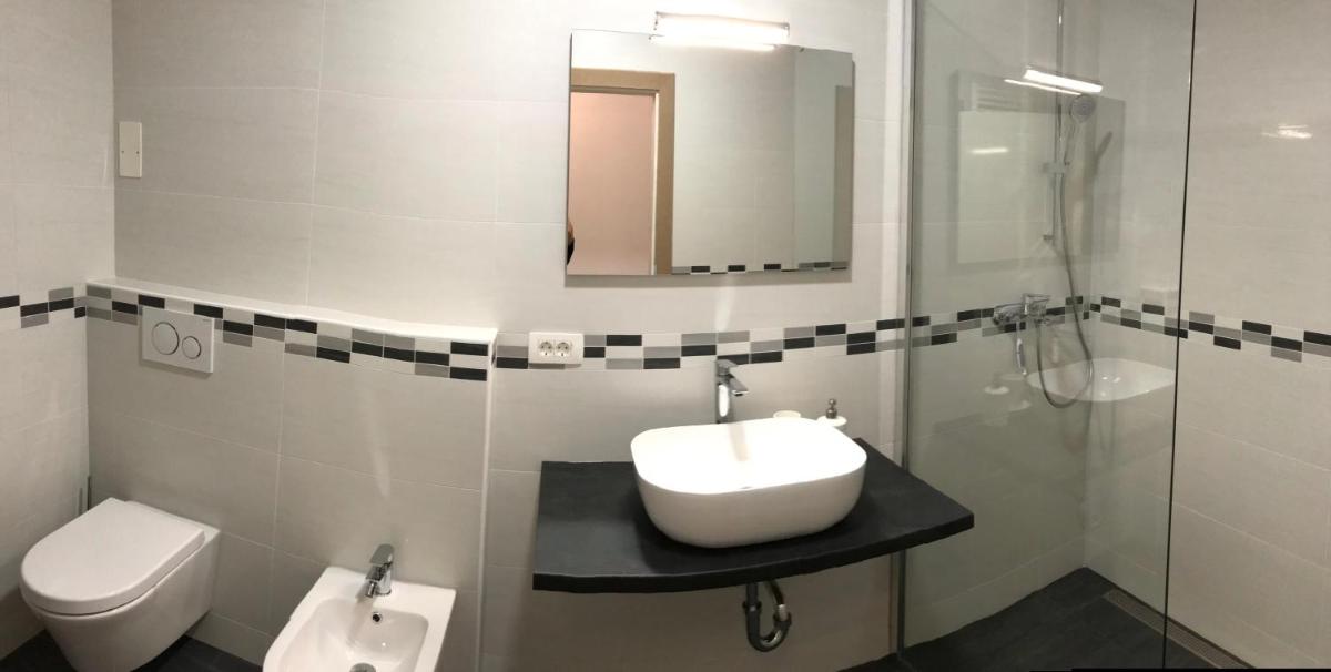 Apartment with Sea View - Photo 17