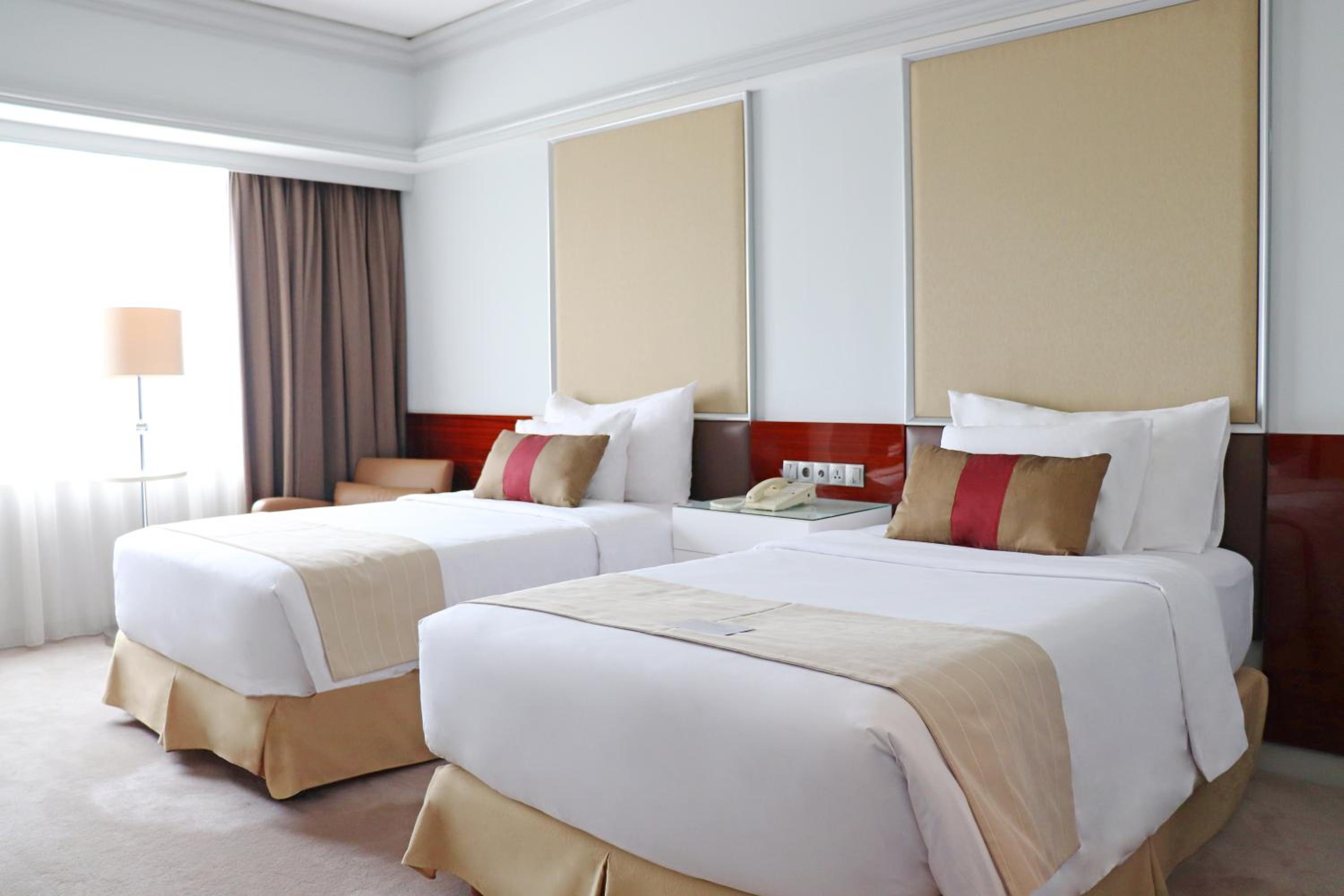 Deluxe Urban Twin Room - Non-Smoking - Photo 4