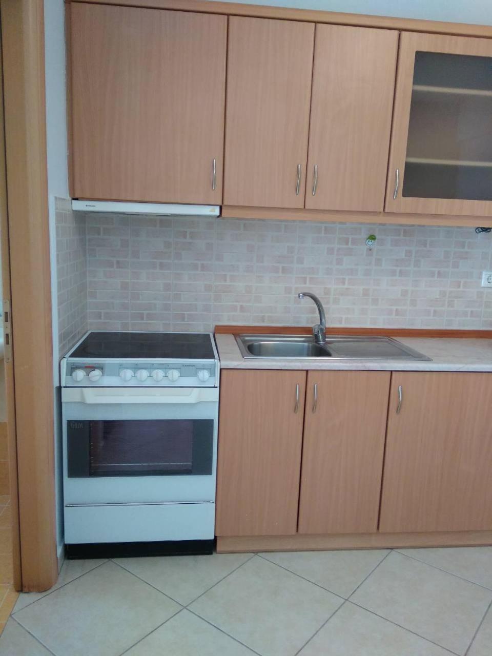 Studio Apartment - Photo 5