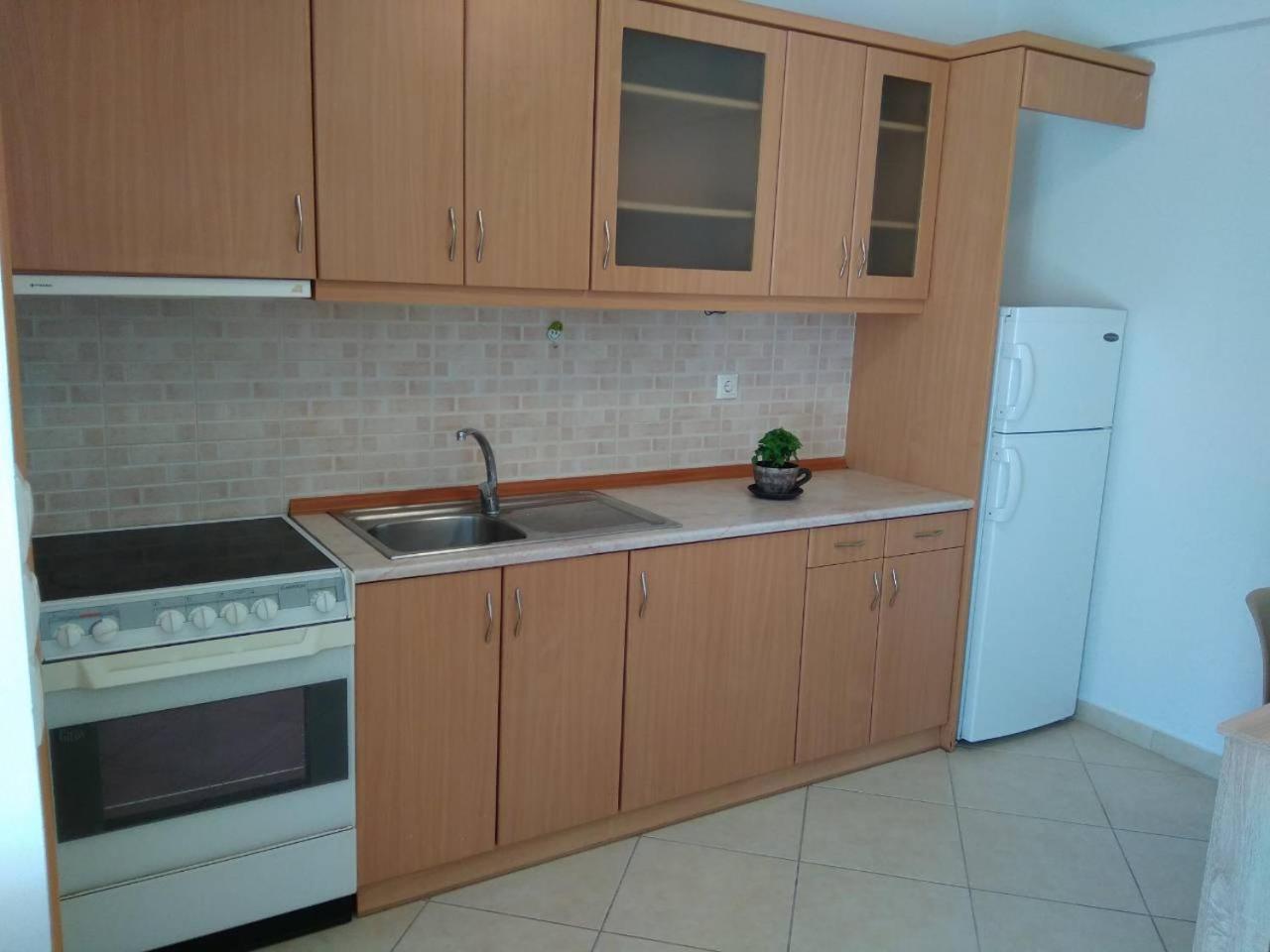 Studio Apartment - Photo 10