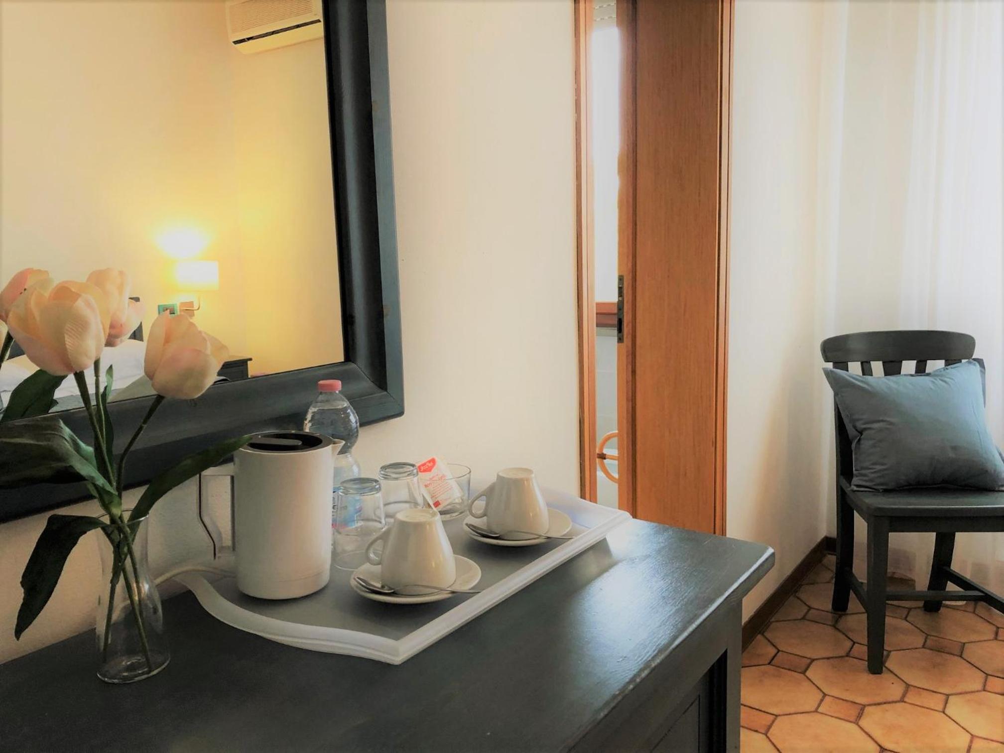 Deluxe Double Room - Photo 7