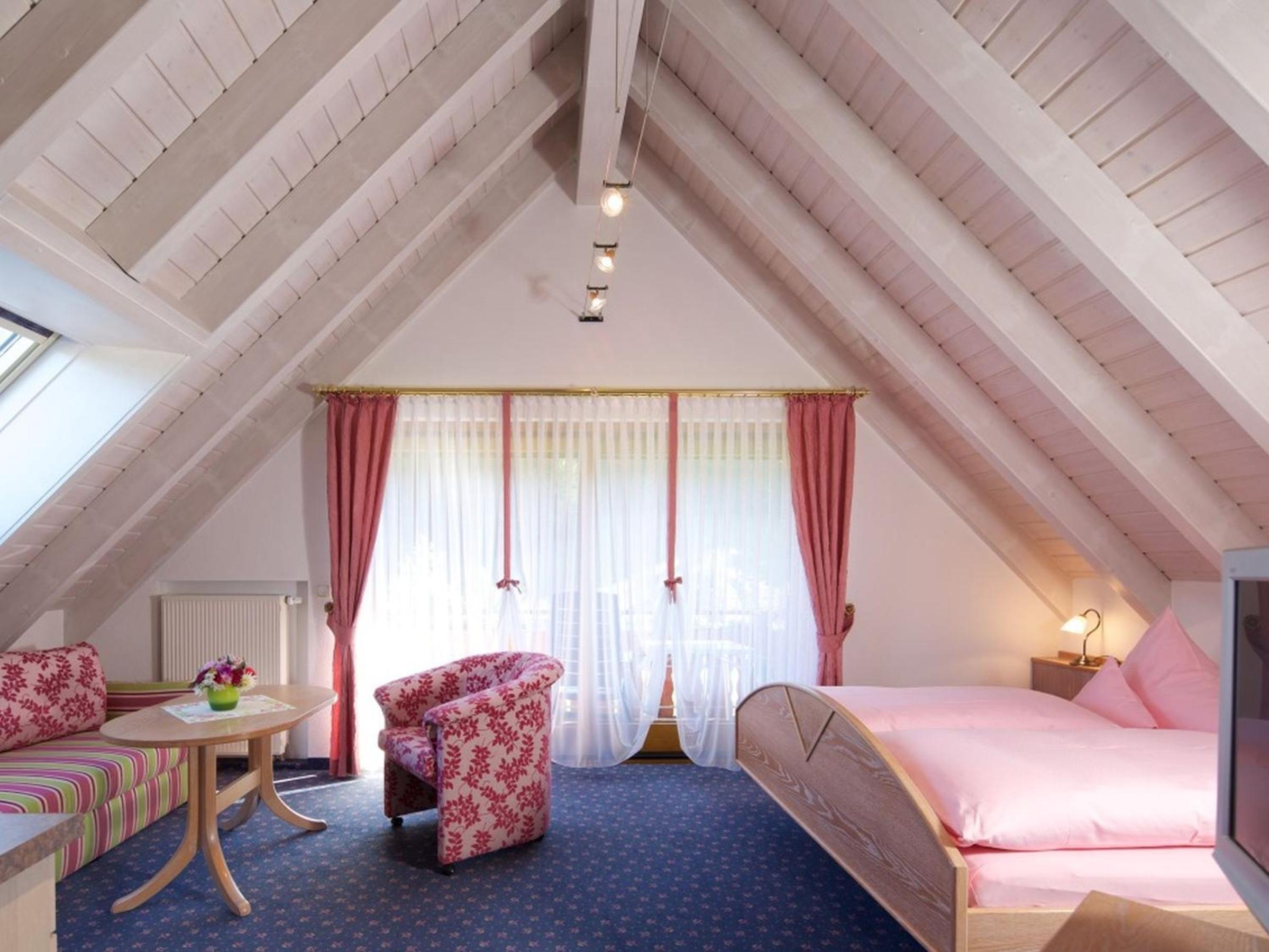 Standard Queen Room photo 2