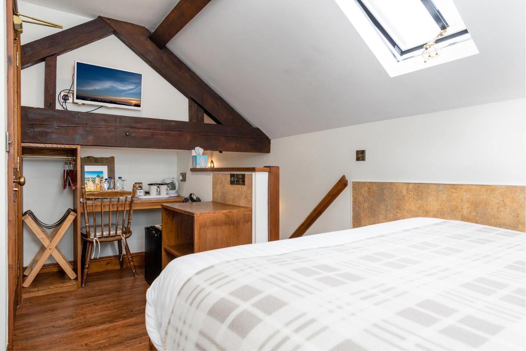 Standard King Room