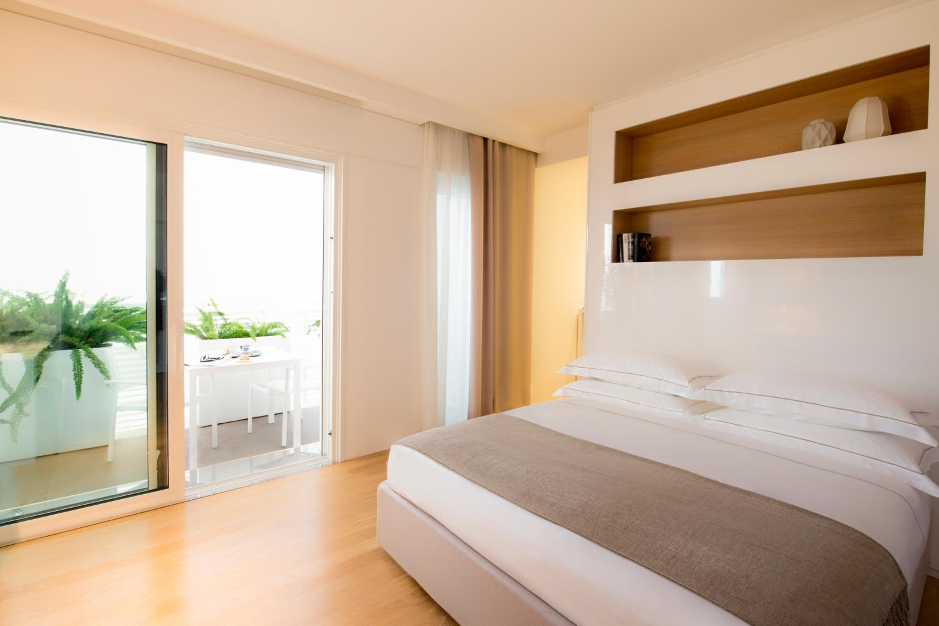 Double Room with Balcony photo 2