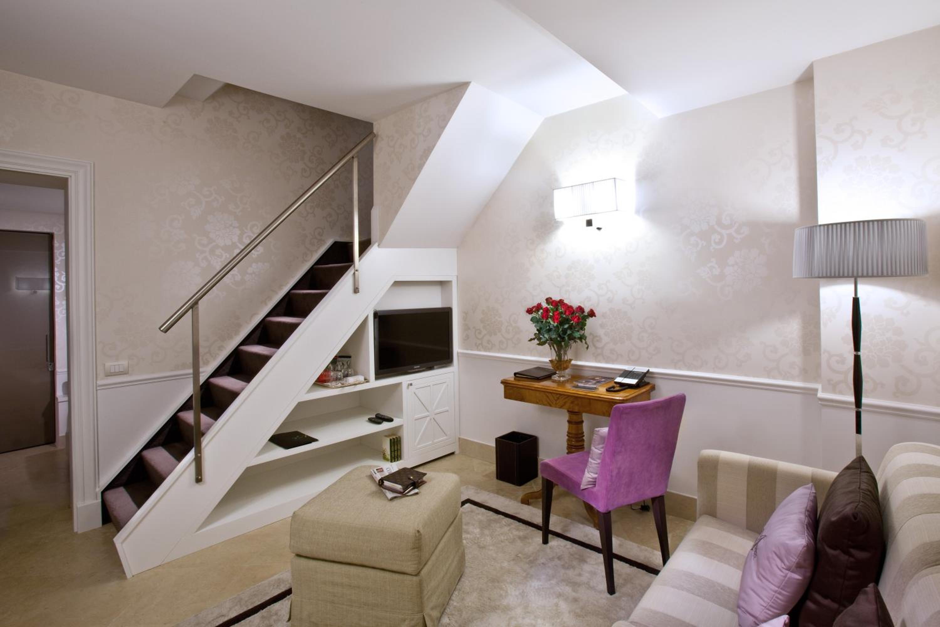 Suite - Photo 4