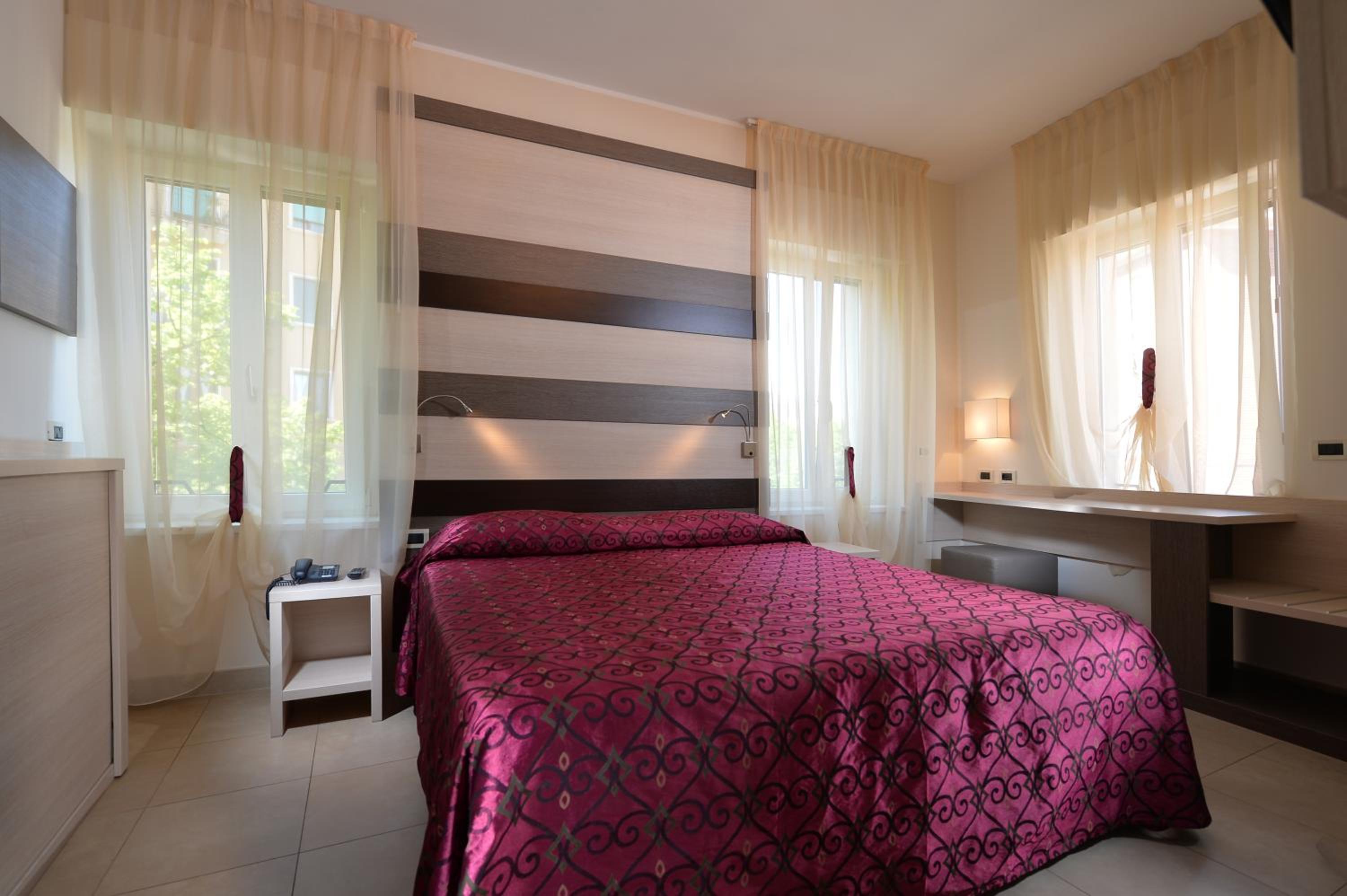 Double or Twin Room - Photo 1