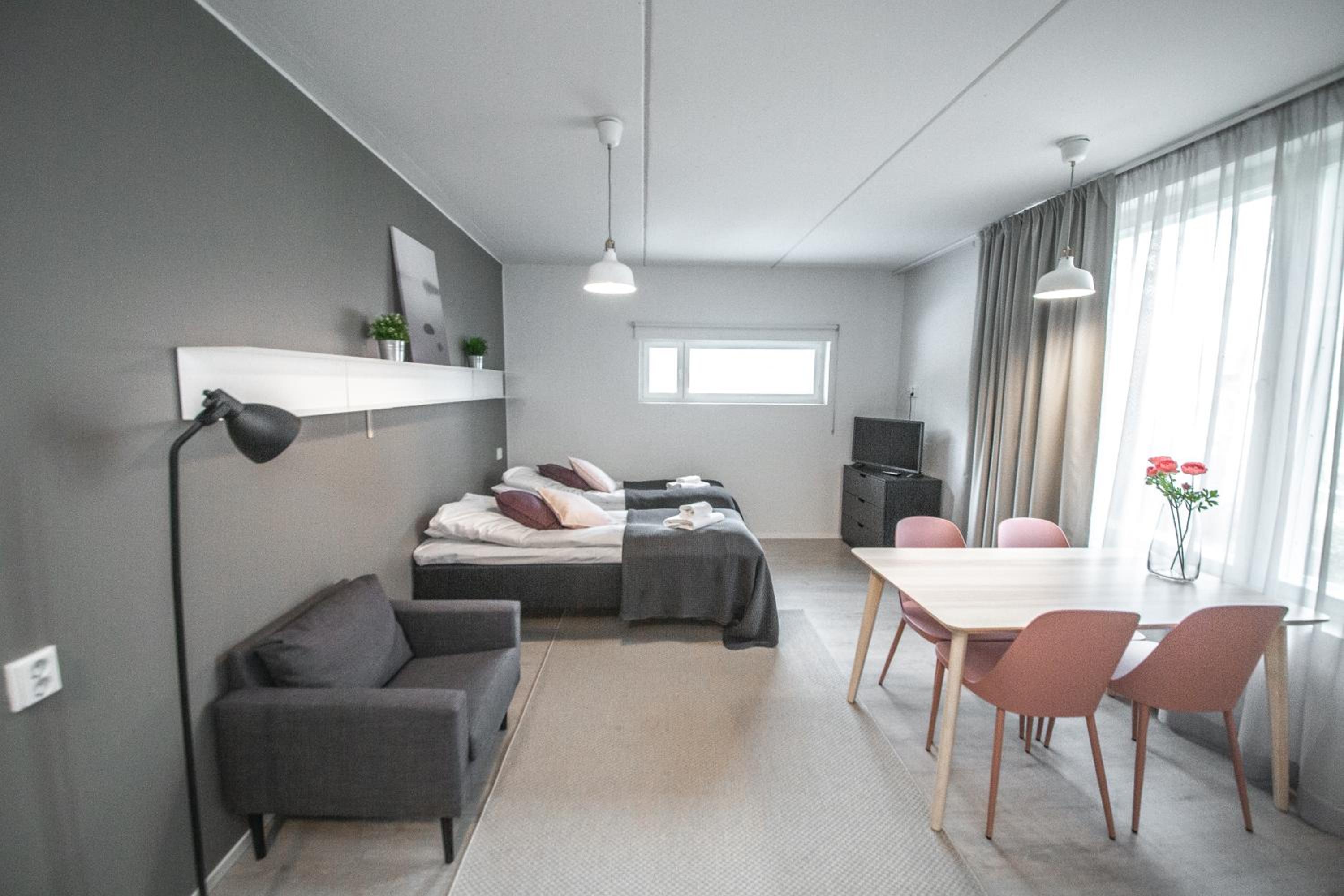 Studio Apartment - Photo 7