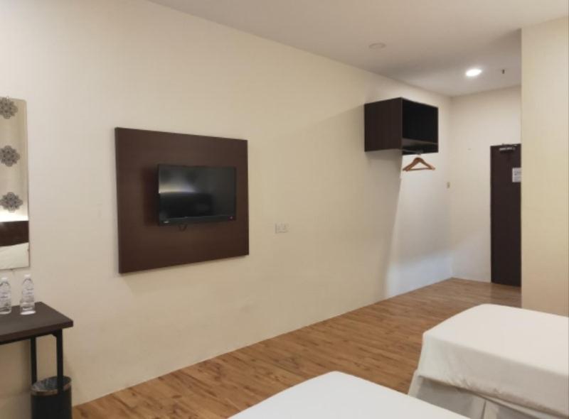 Standard Twin Room photo 2