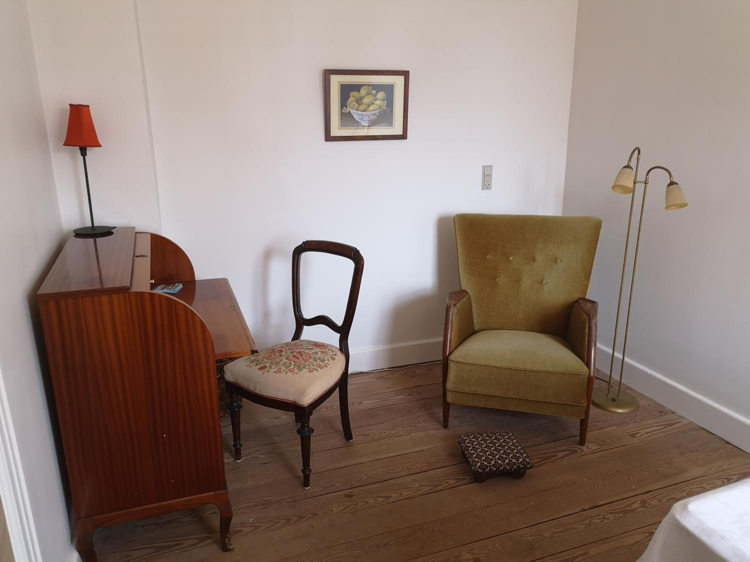 Suite - Photo 12