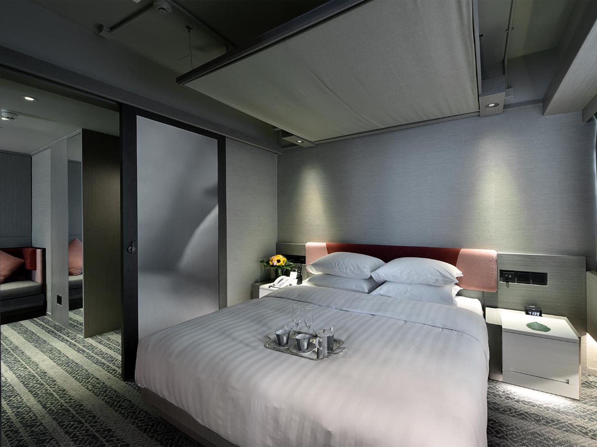 Deluxe Suite photo 2