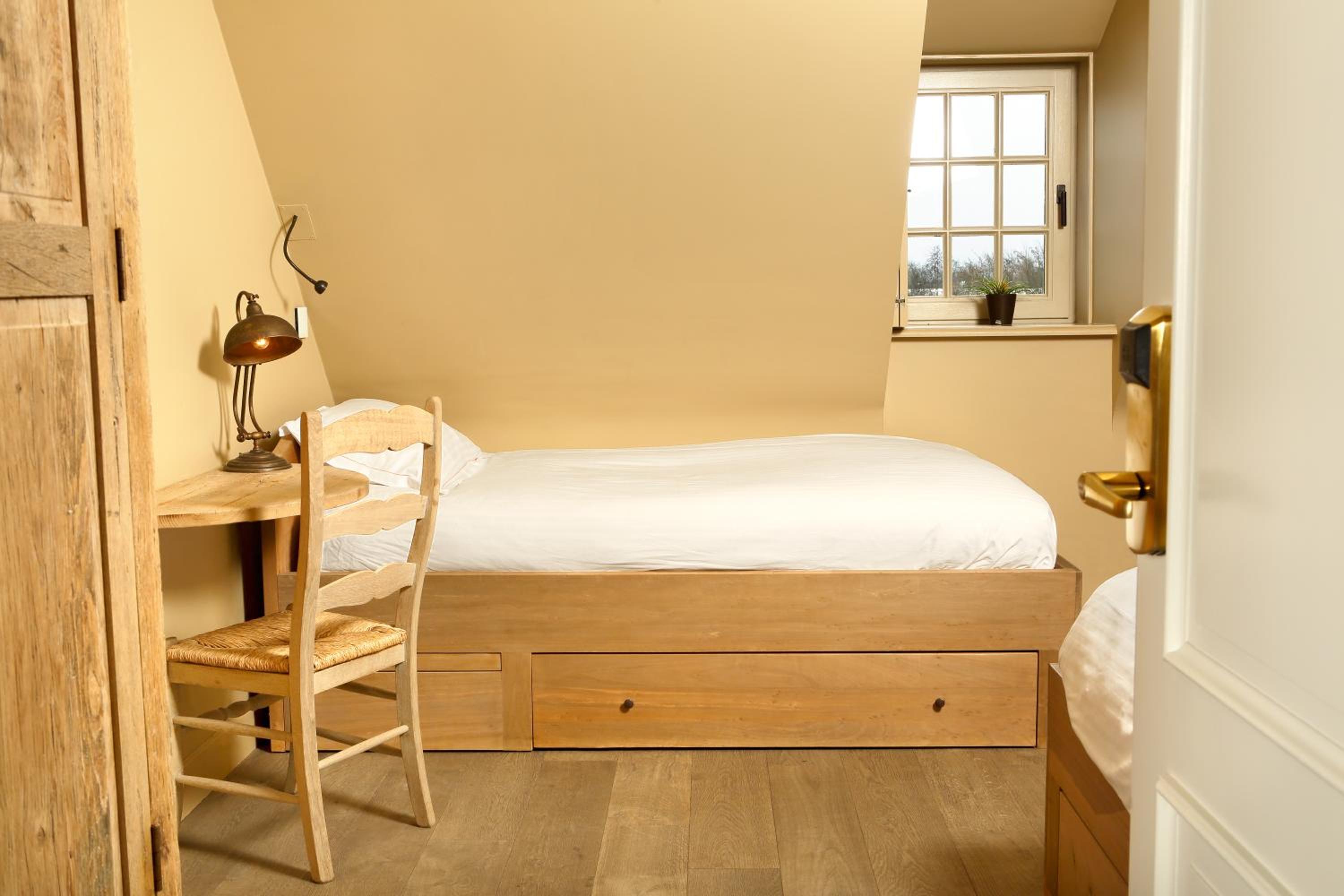 Deluxe Twin Room photo 2